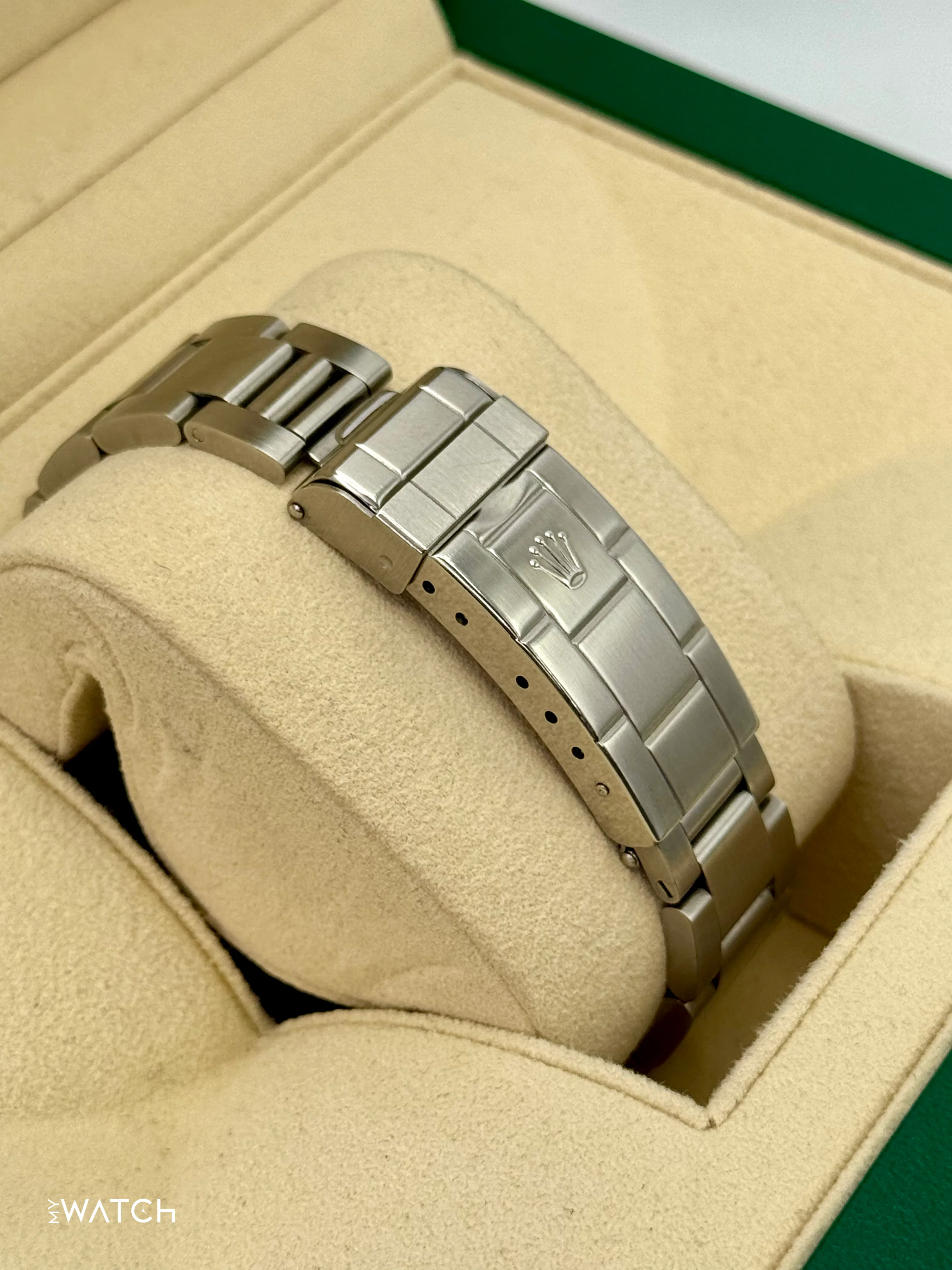 1982 Rolex Submariner 40mm 16800 Stainless Steel Black Dial - Image 2