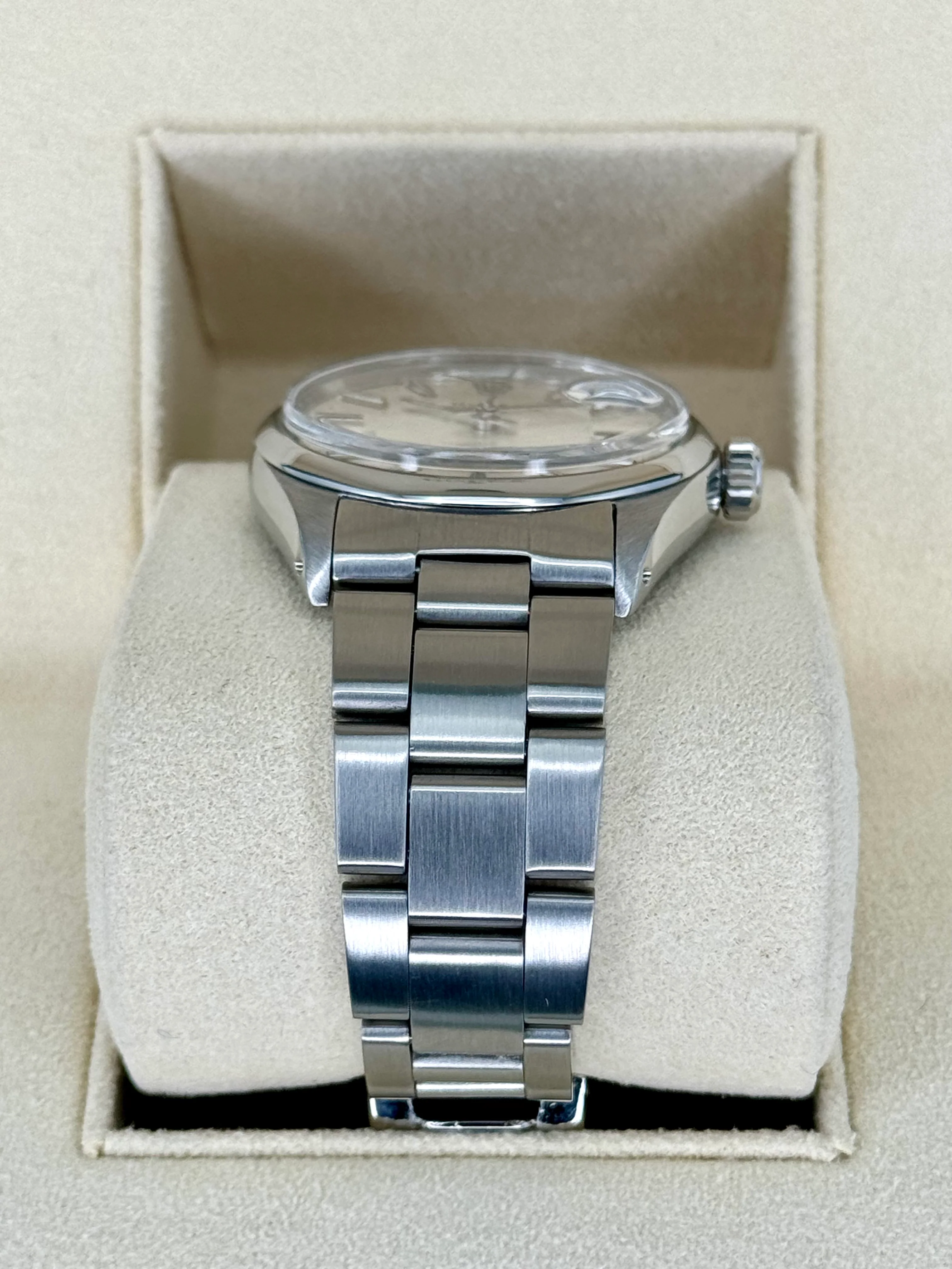1983 Rolex Oyster Perpetual Date 34mm 1500 Stainless Steel Silver Dial - Image 3