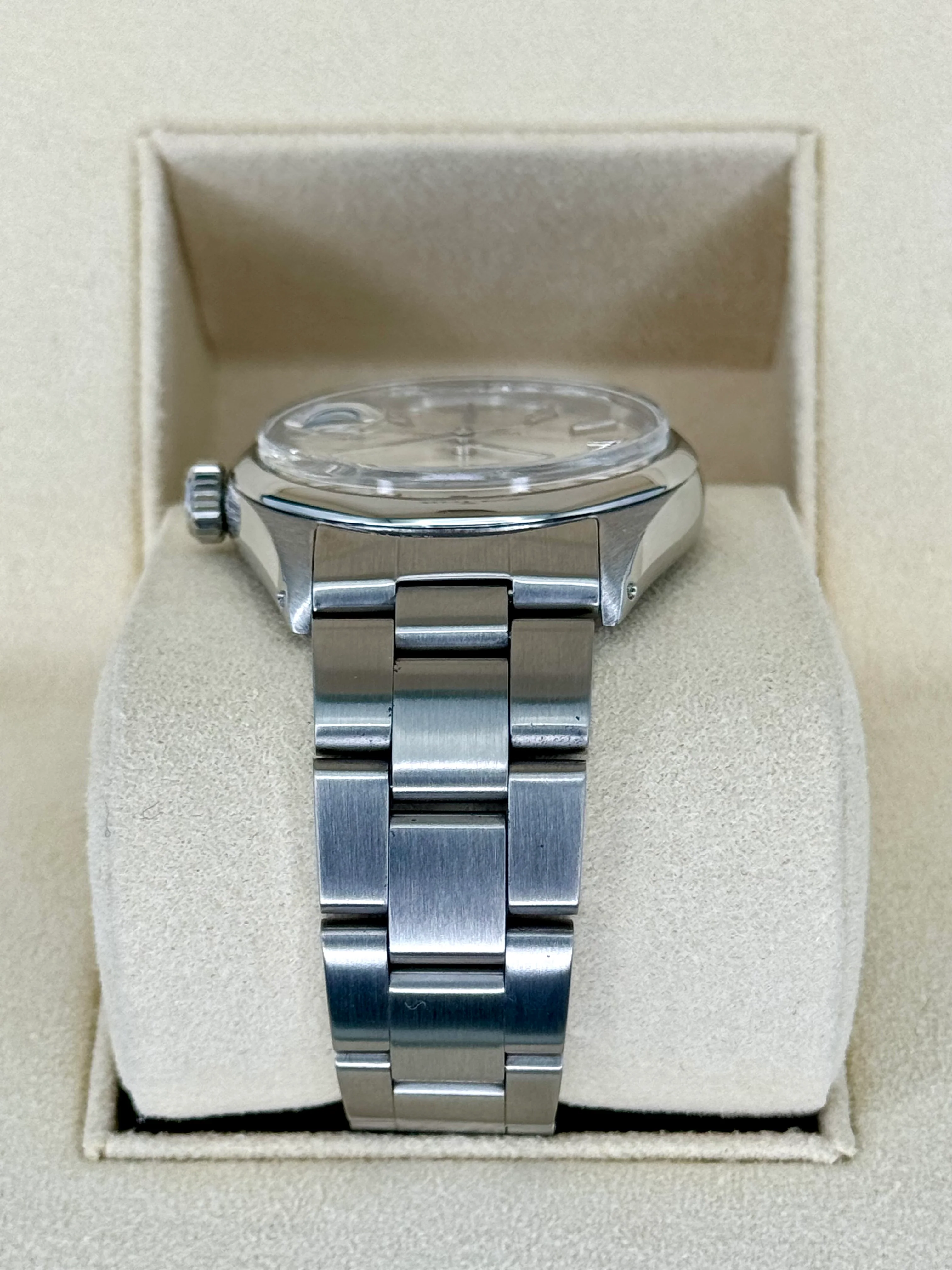 1983 Rolex Oyster Perpetual Date 34mm 1500 Stainless Steel Silver Dial - Image 4