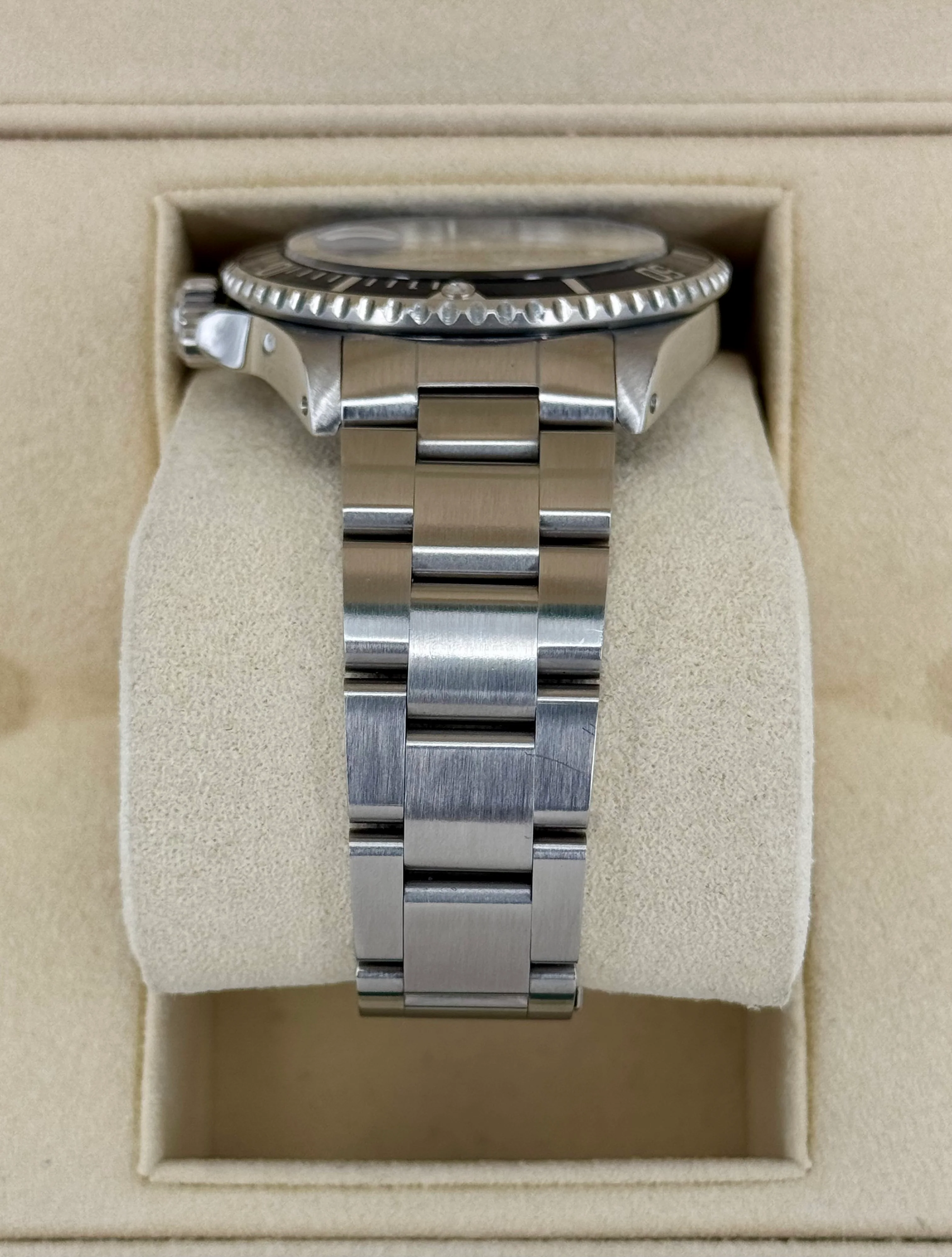 1985 Rolex Submariner 40mm 16800 Stainless Steel Ghost Bezel Black Dial - Image 4