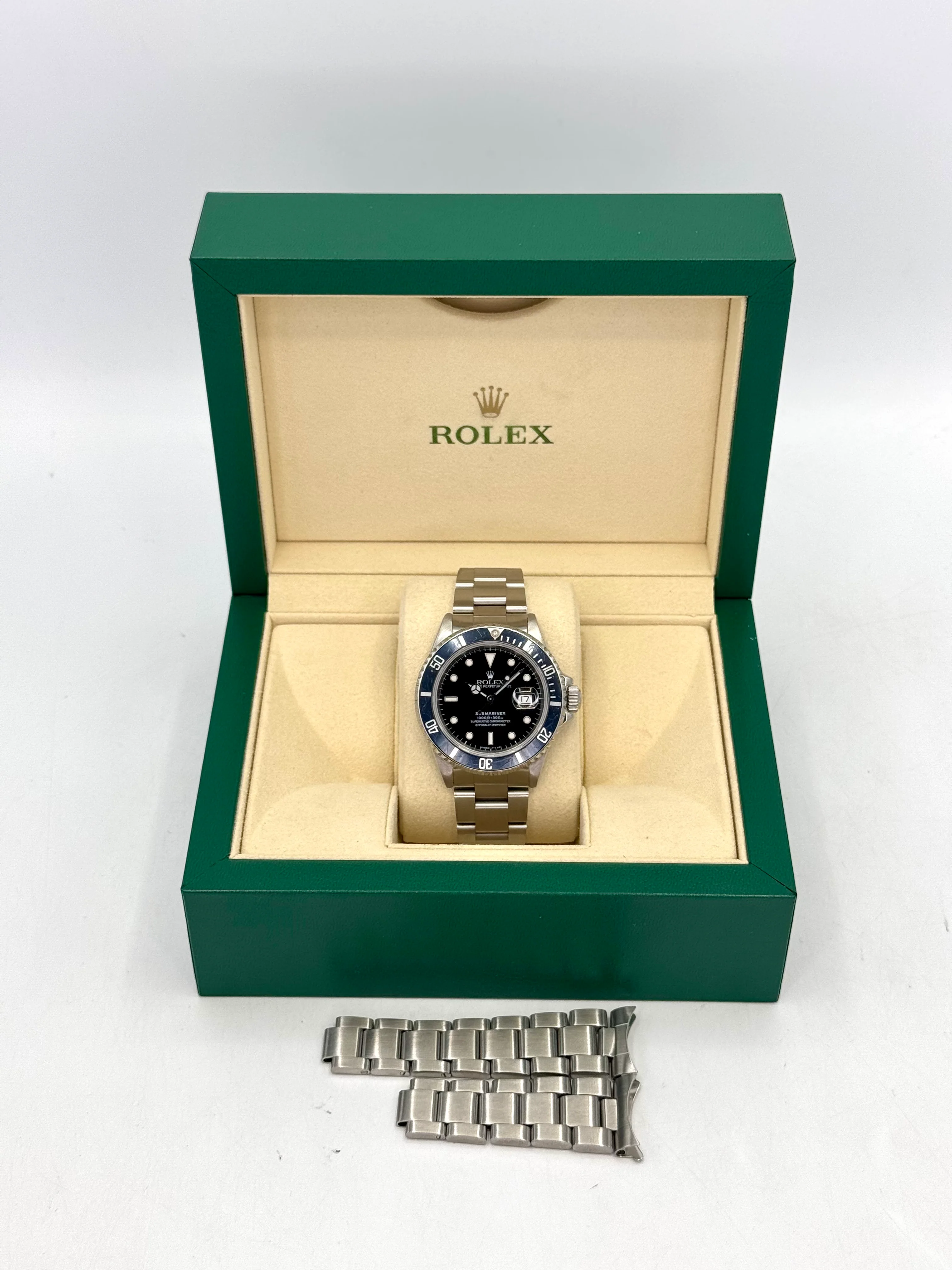 1985 Rolex Submariner 40mm 16800 Stainless Steel Ghost Bezel Black Dial - Image 8