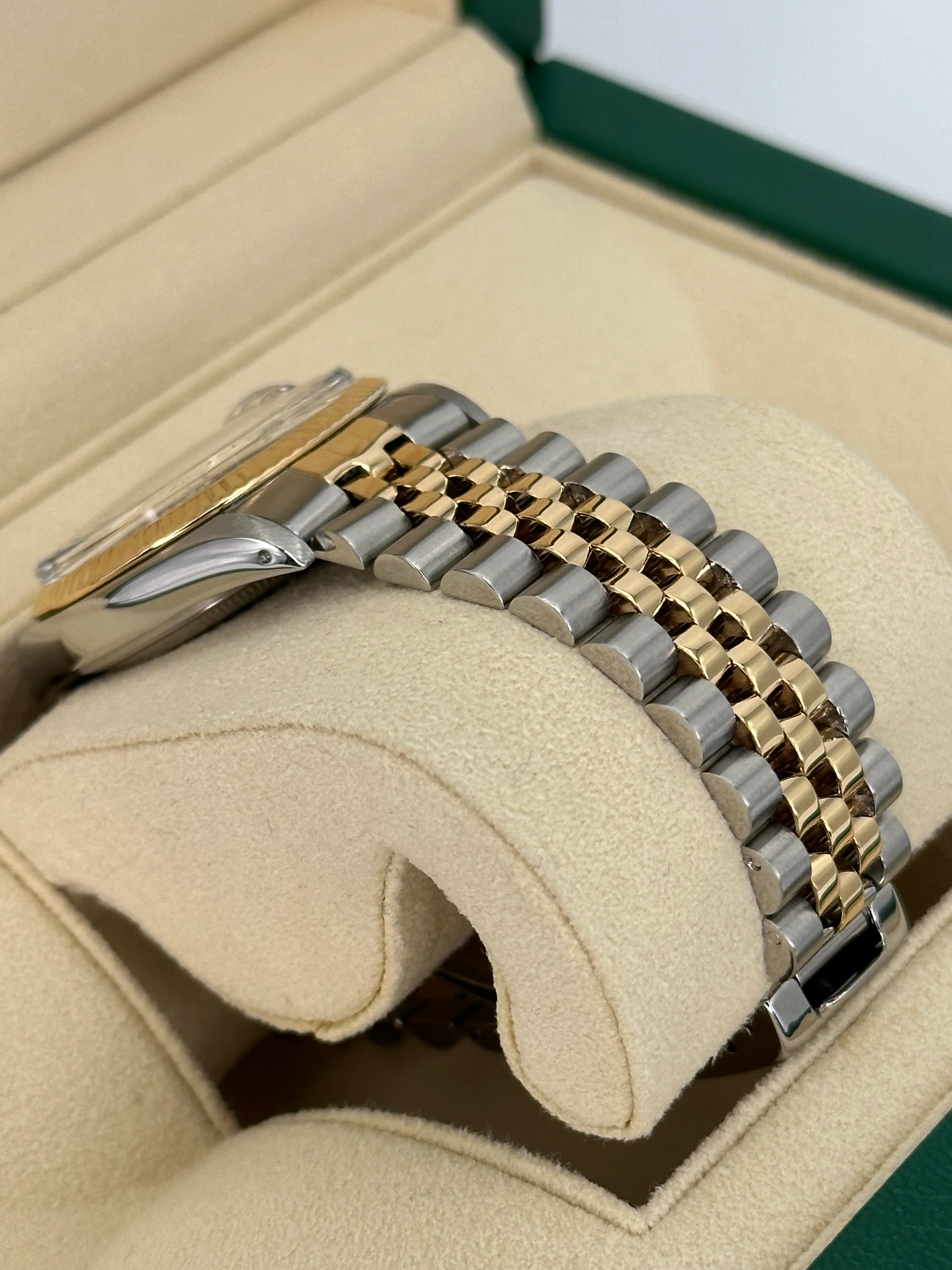 1987 Rolex Datejust 36mm 16013 Champagne Dial - Image 6