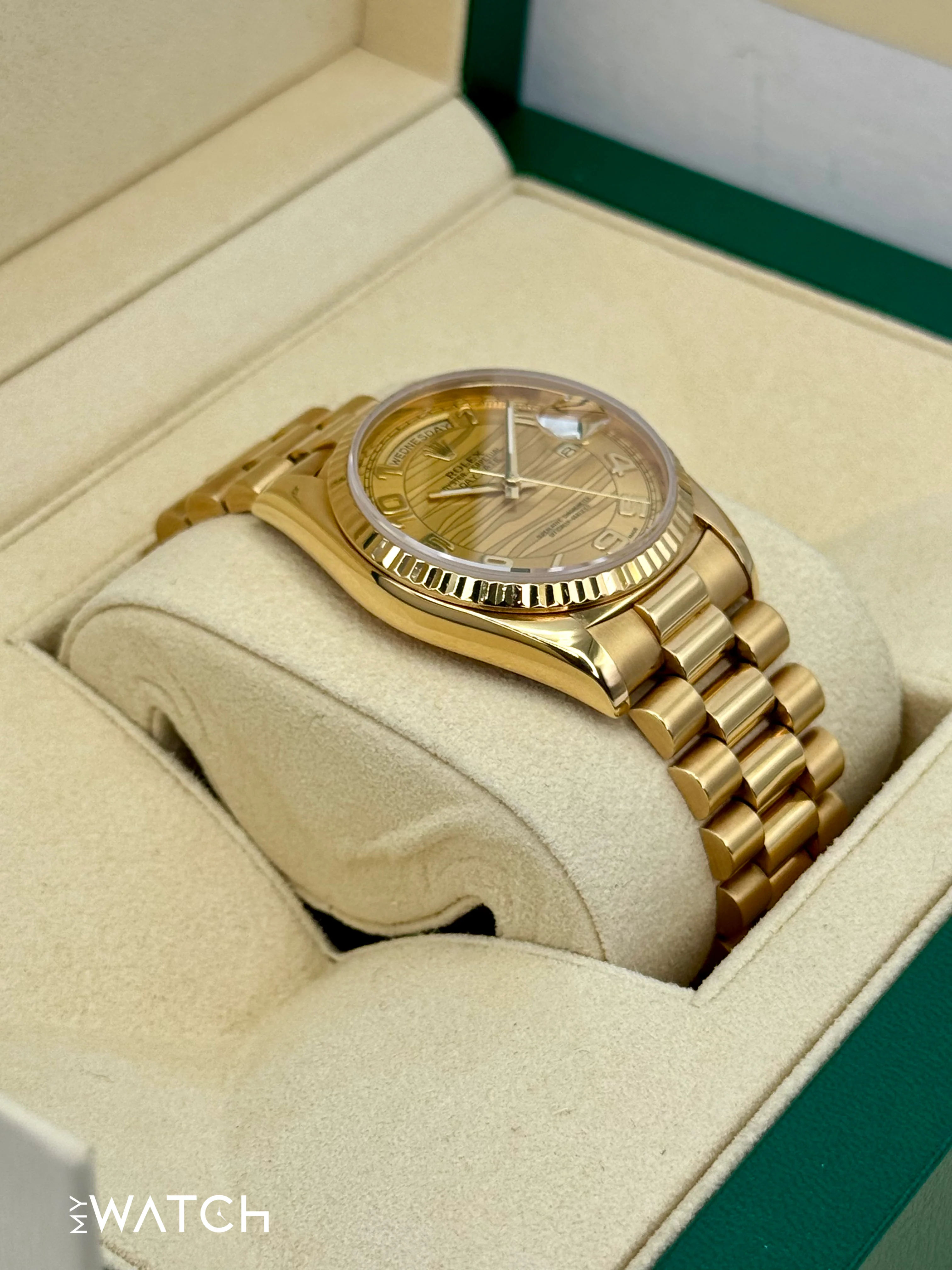 1989 Rolex Day-Date 36mm 18238 Presidential Champagne Wave Dial - Image 6