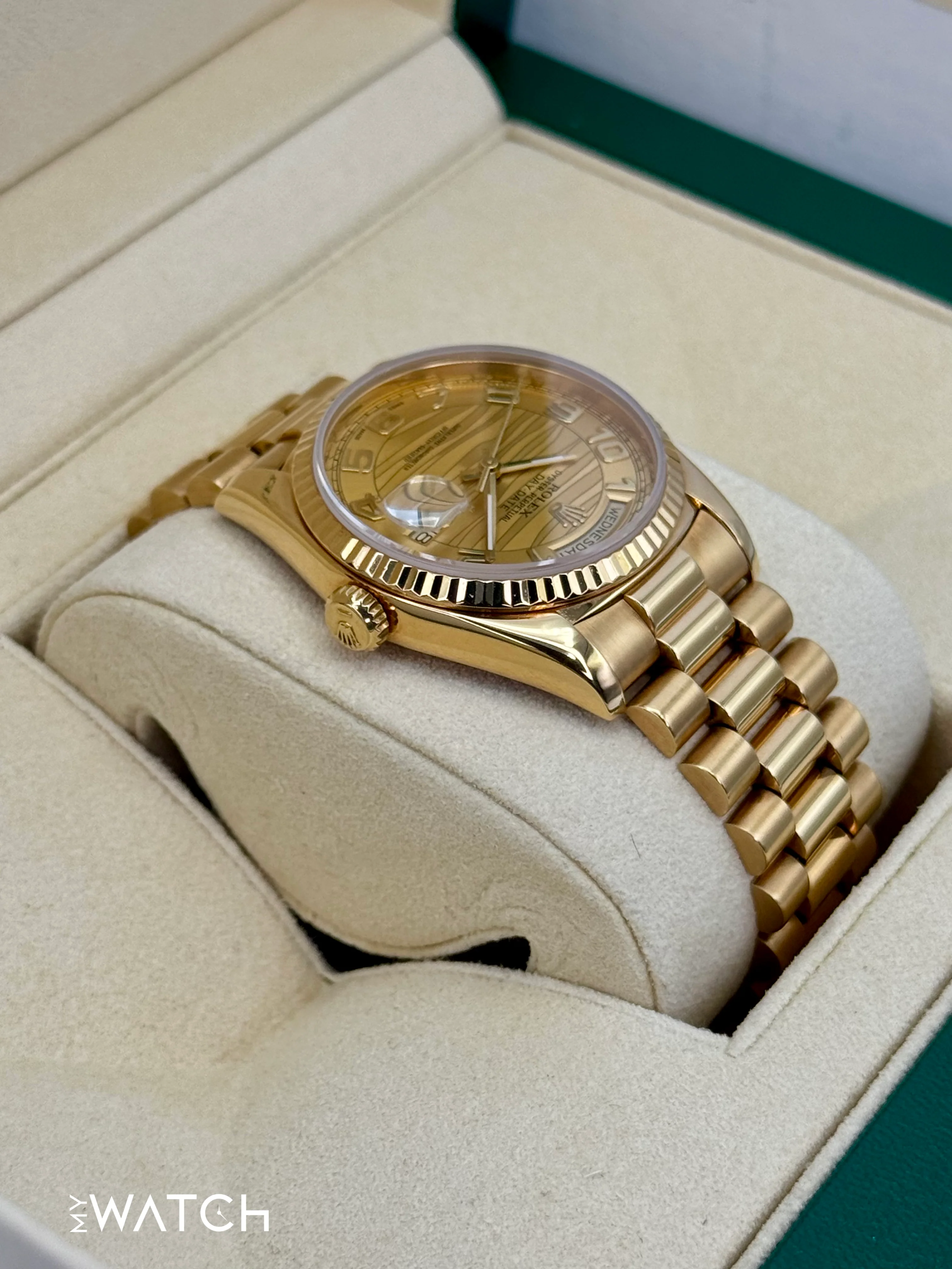 1989 Rolex Day-Date 36mm 18238 Presidential Champagne Wave Dial - Image 8