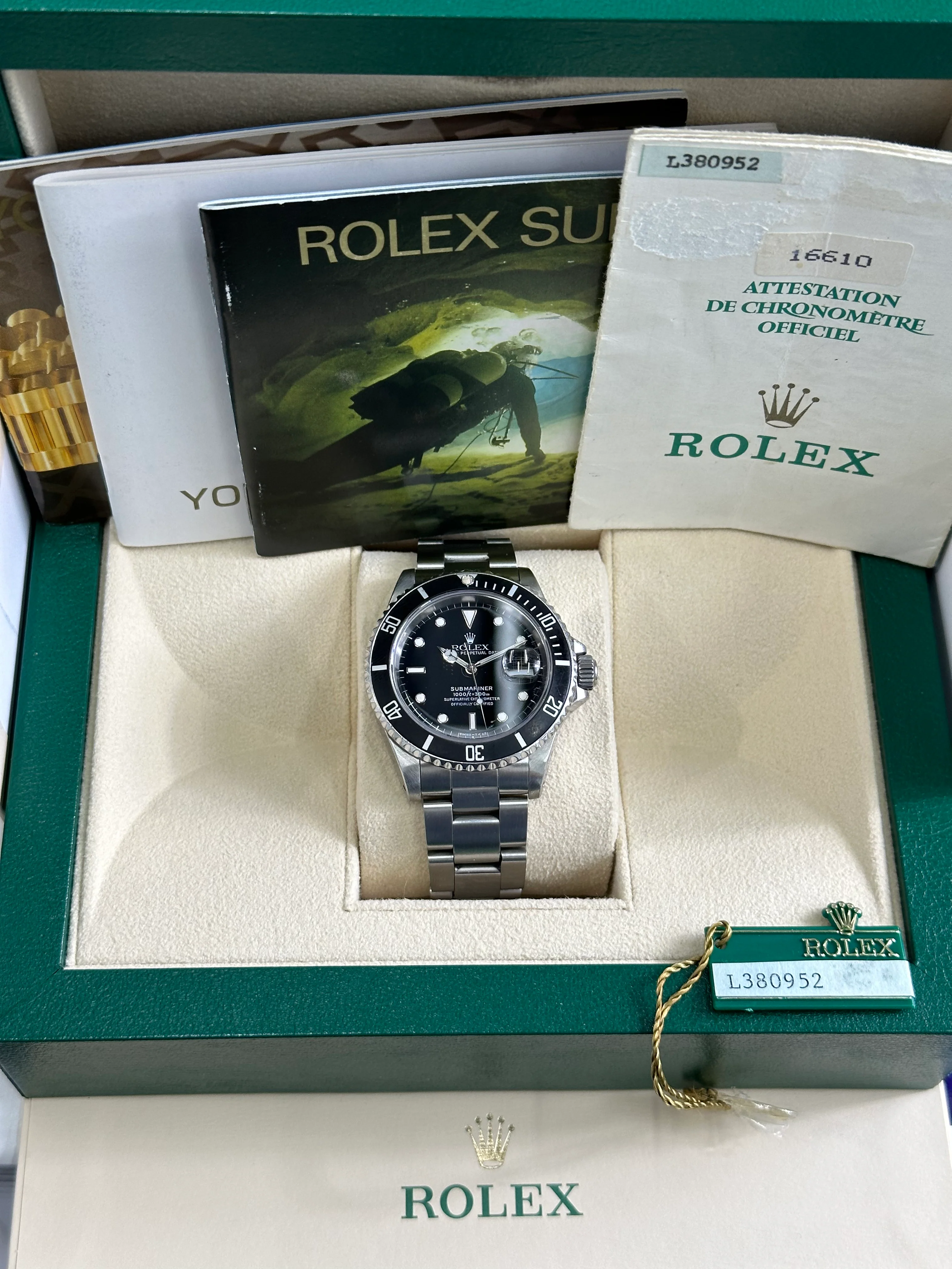 1989 Rolex Submariner Date 40mm 16610 Stainless Steel Black Dial - Image 3