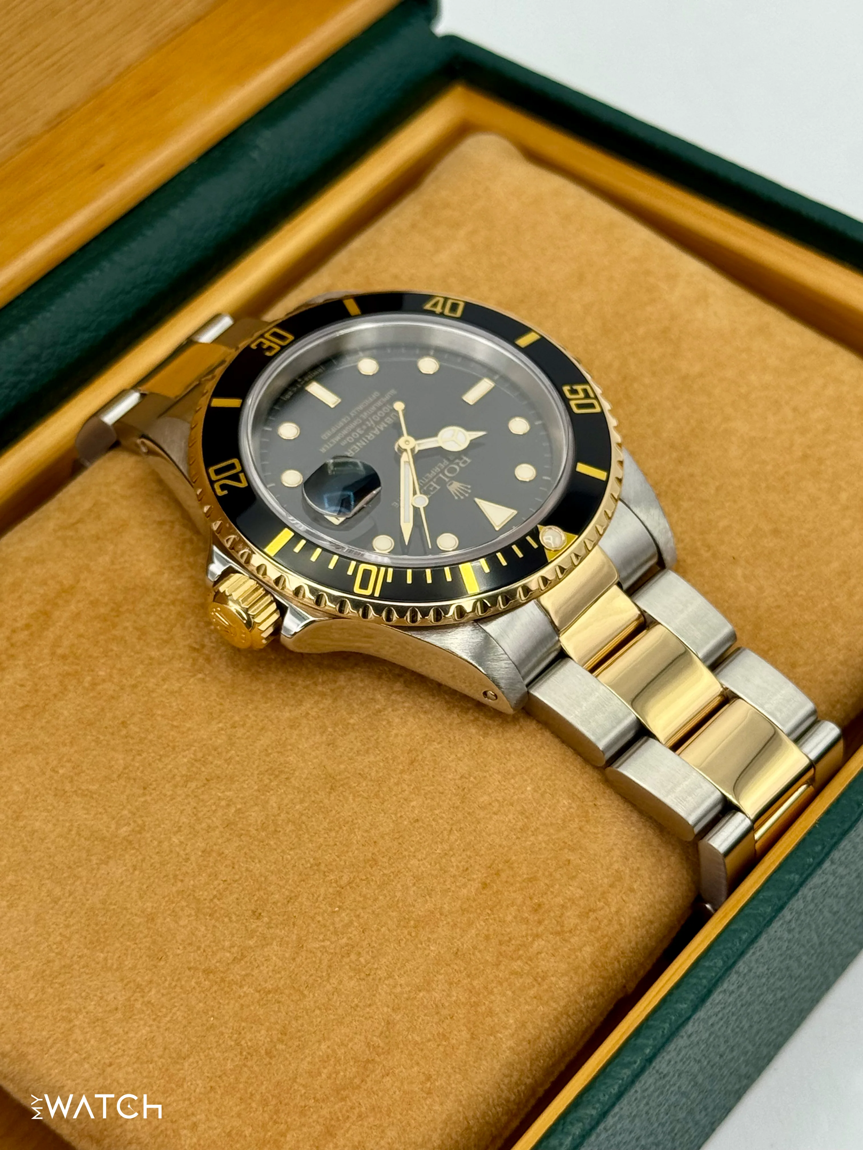 1991 Rolex Submariner 40mm 16613LN Two-Tone Black Dial - Image 8