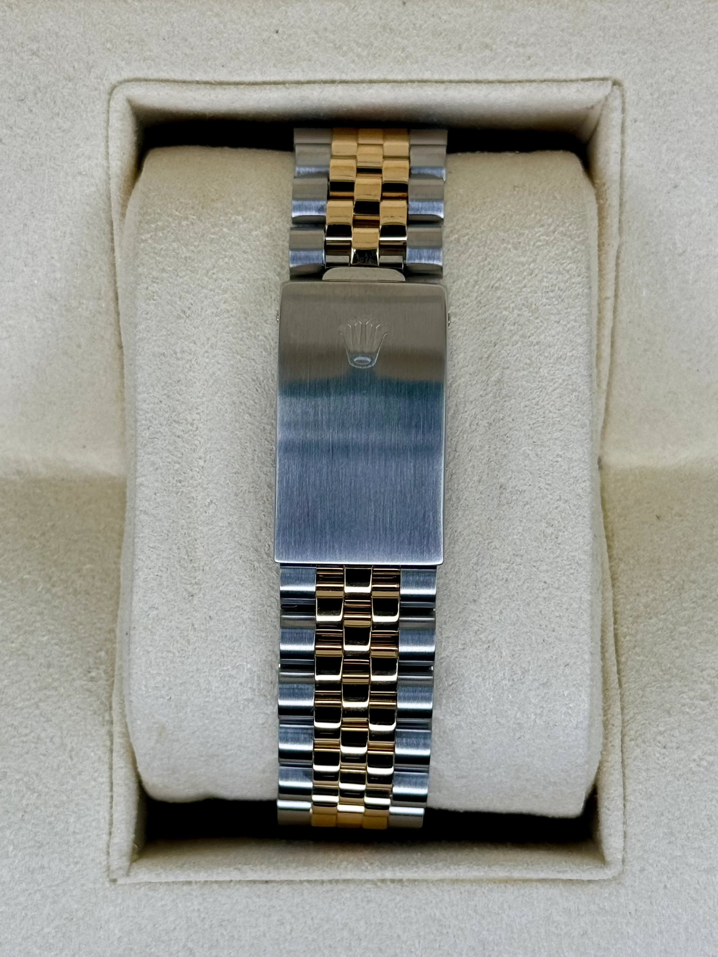 1992 Rolex Datejust 36mm 16233 Two-Tone 10 Diamond Anniversary Dial - Image 2