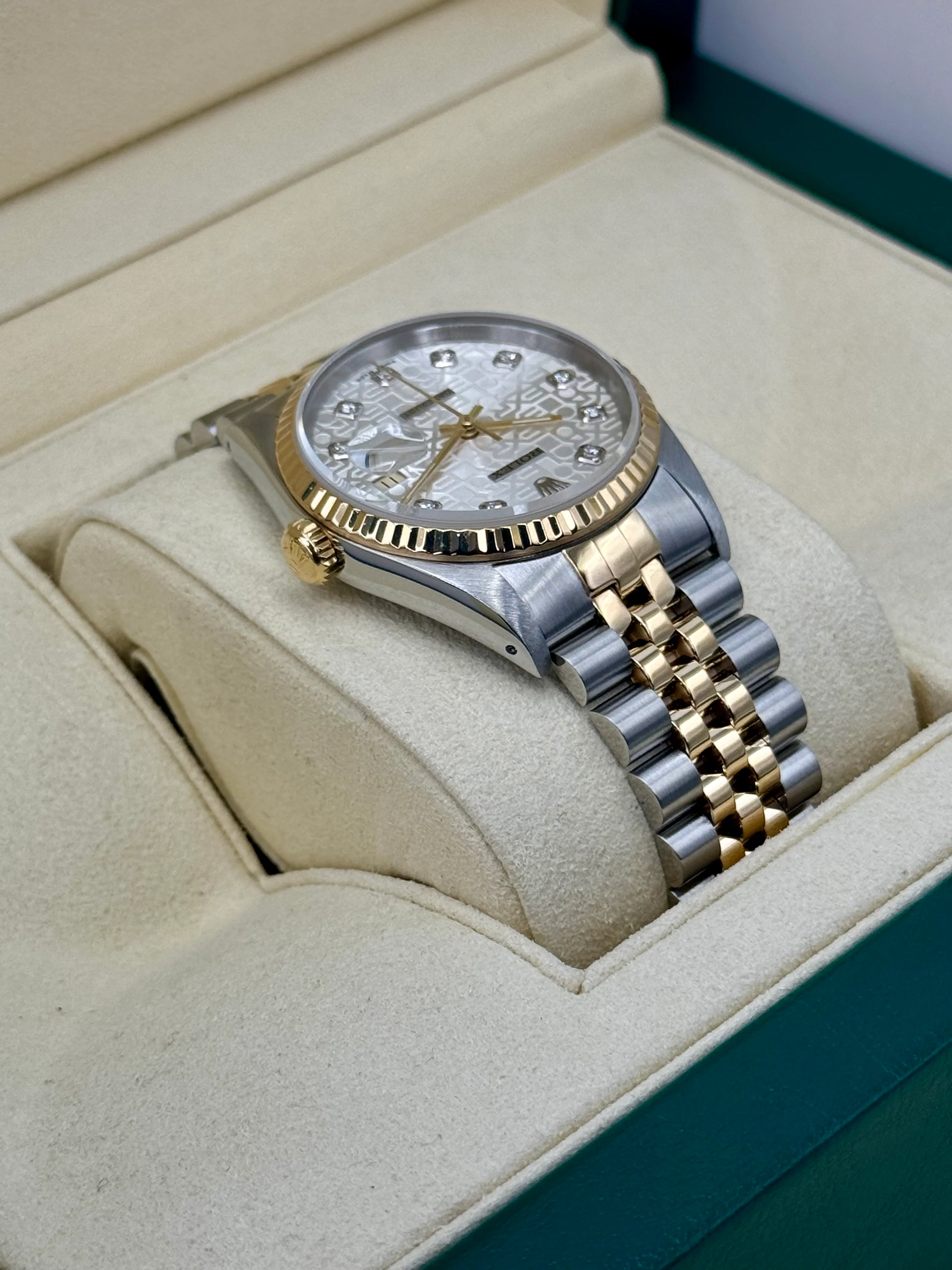 1992 Rolex Datejust 36mm 16233 Two-Tone 10 Diamond Anniversary Dial - Image 8