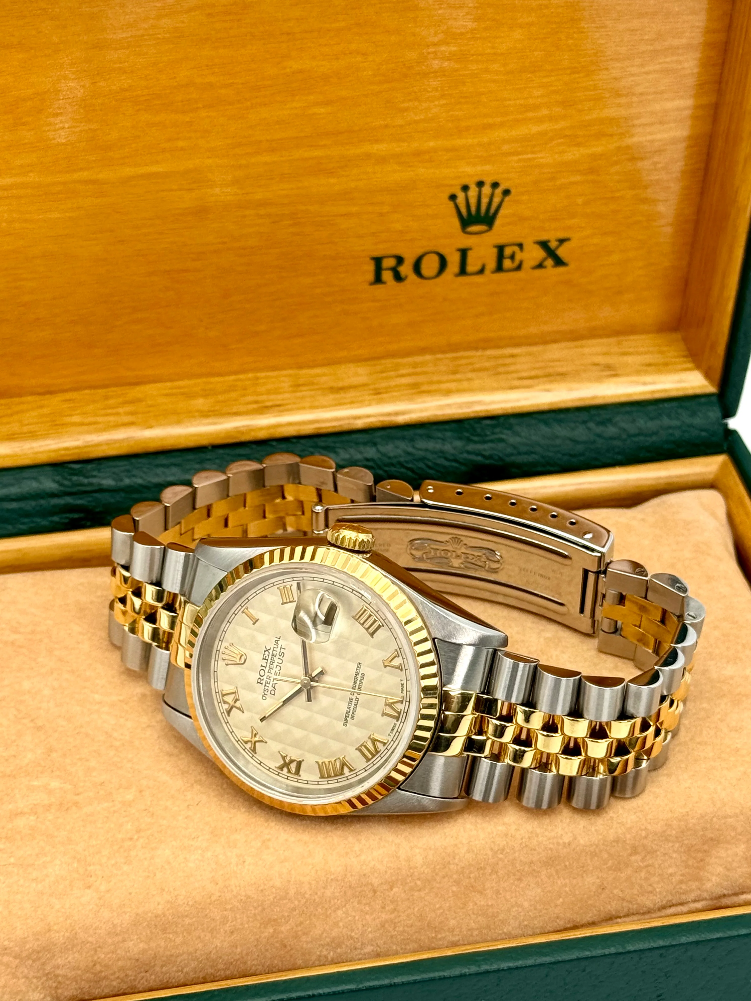 1995 Rolex Datejust 36mm 16233 Two-Tone White Pyramid Dial - Image 3
