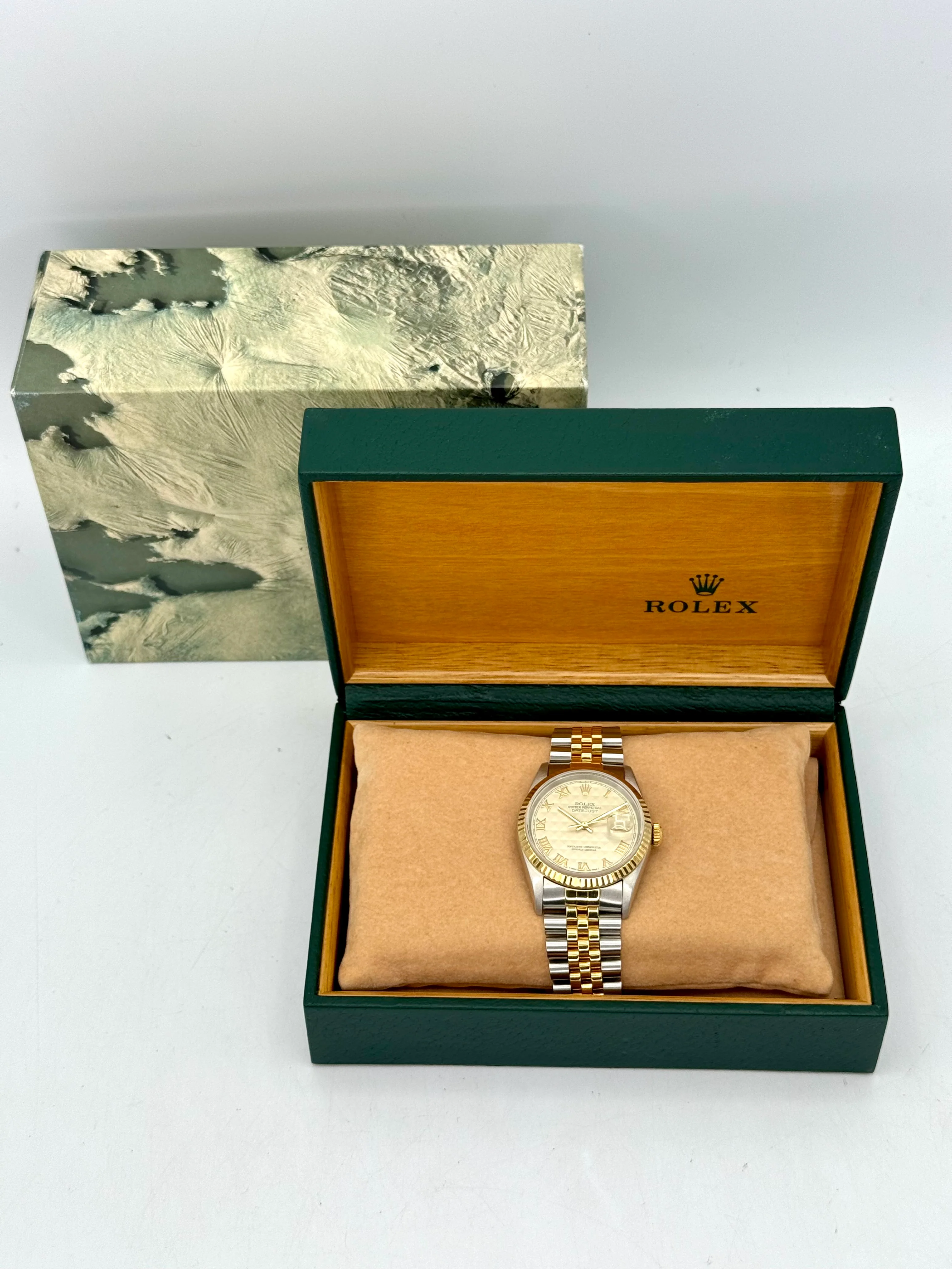 1995 Rolex Datejust 36mm 16233 Two-Tone White Pyramid Dial - Image 4