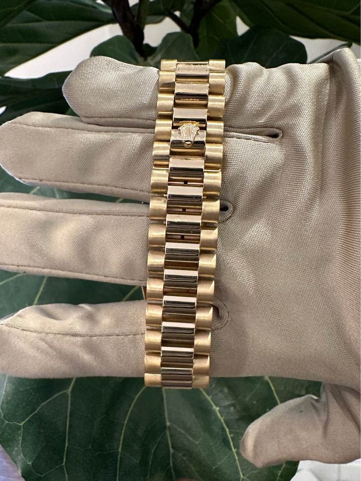 1995 Rolex Day-Date 36mm 18238 Presidential Rare Myriad Dial - Image 3