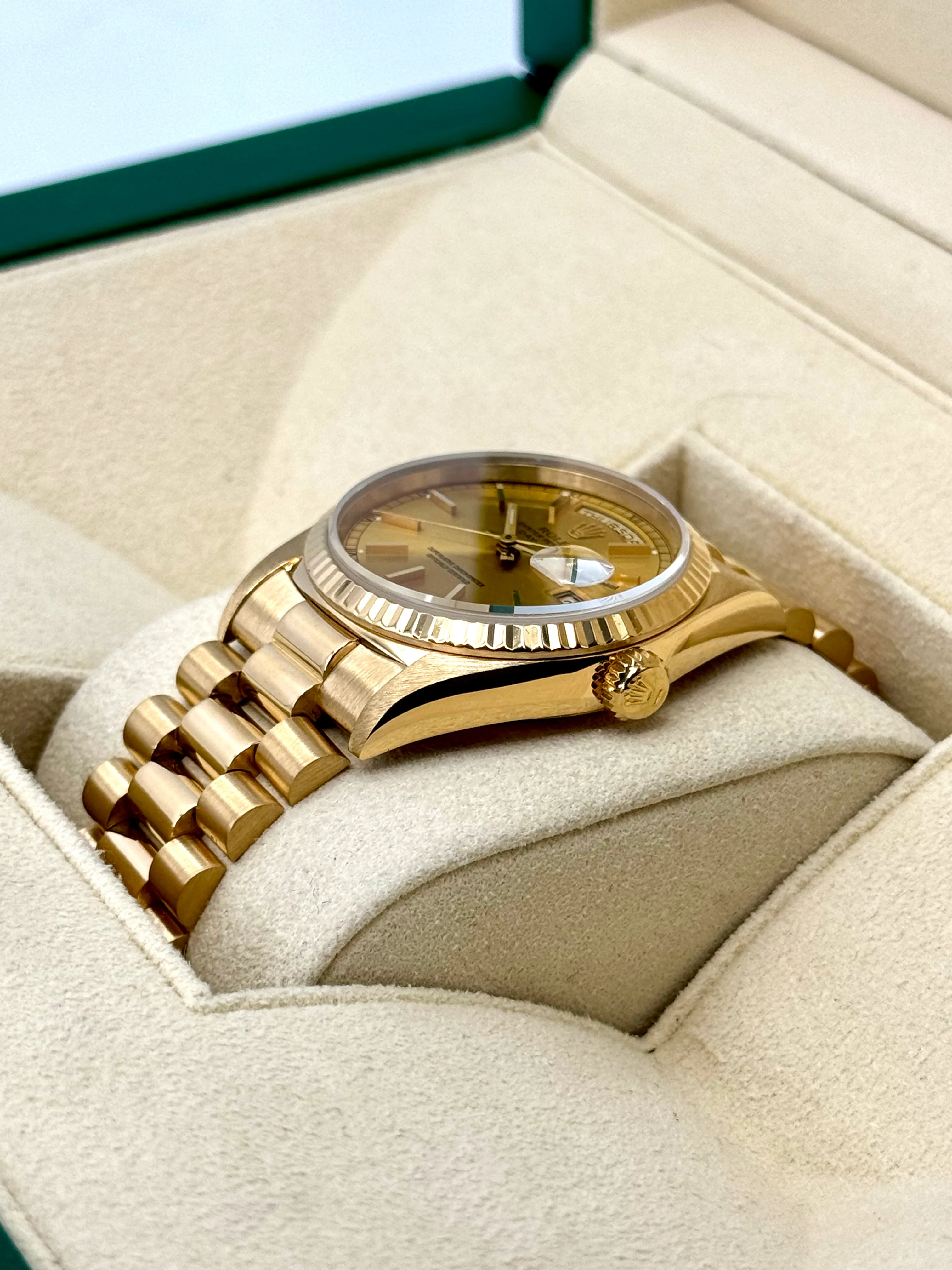 1995 Rolex Day-Date 36mm 18238 Presidential Champagne Dial - Image 5