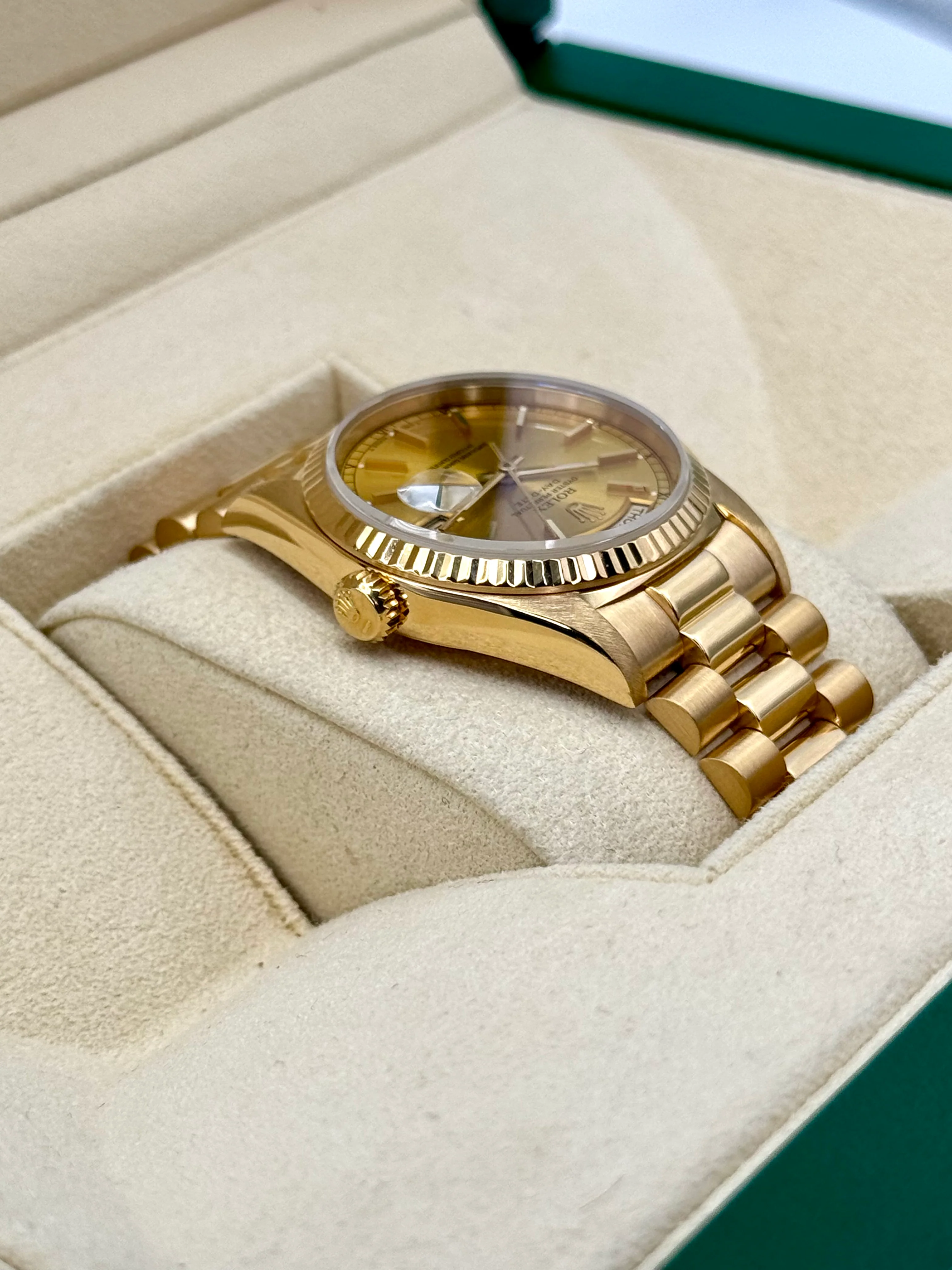 1995 Rolex Day-Date 36mm 18238 Presidential Champagne Dial - Image 8