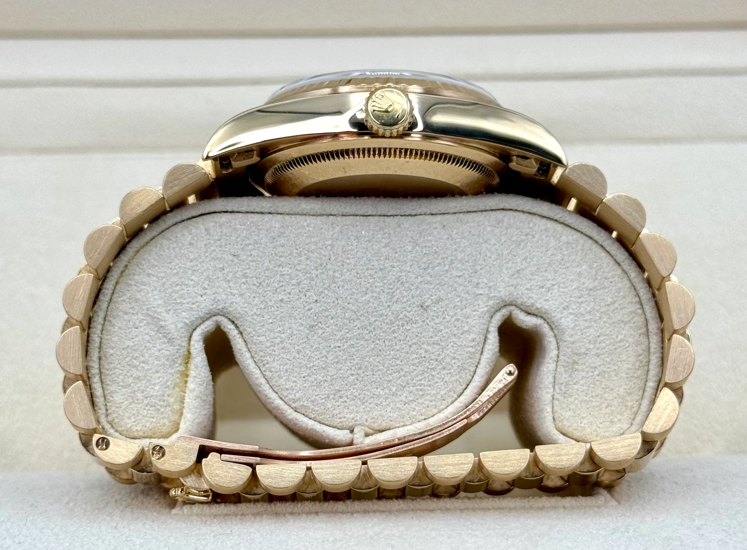 1995 Rolex Day-Date 36mm 18238 Presidential Champagne Dial - Image 9