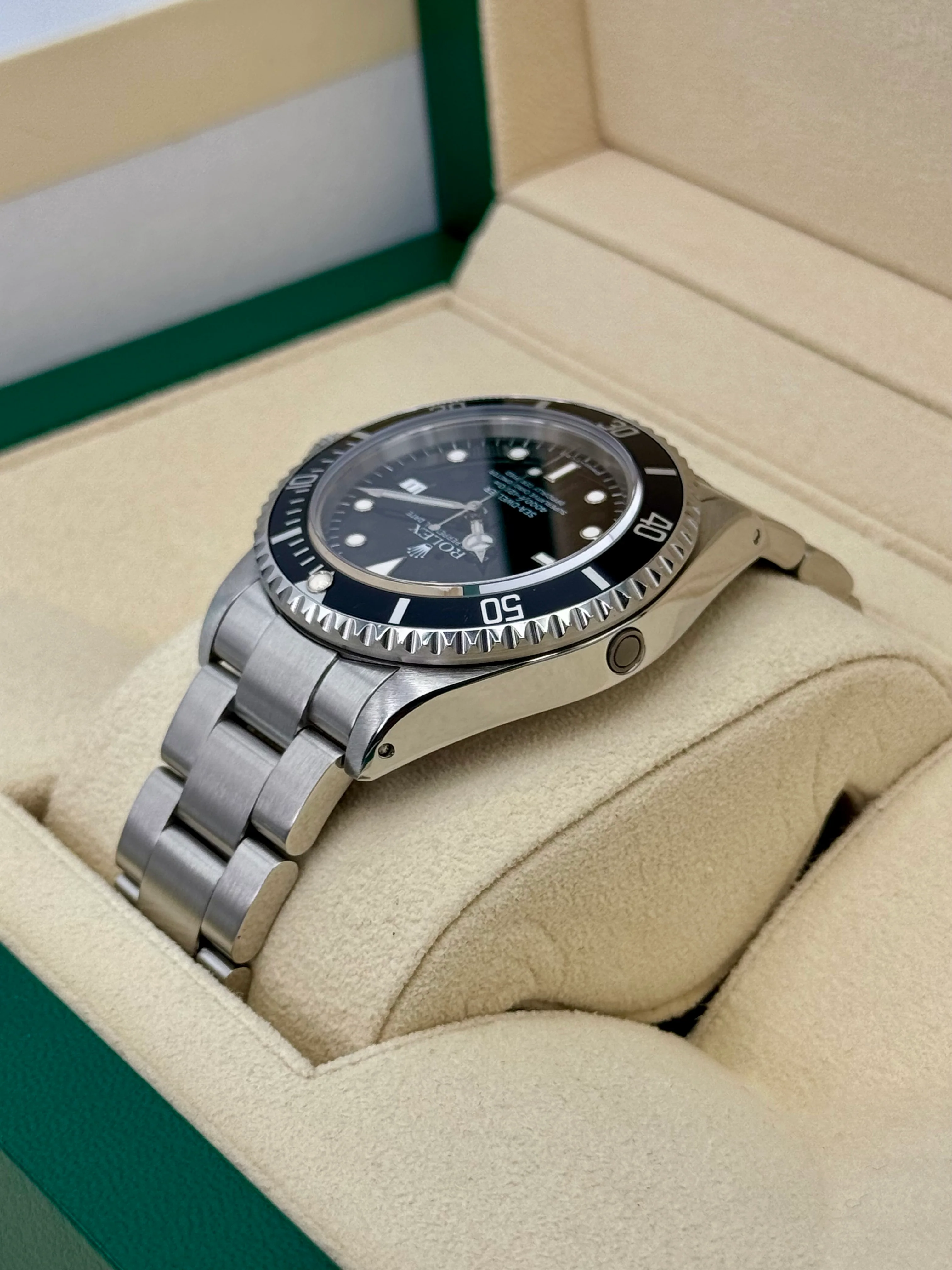 1995 Rolex Sea-Dweller 40mm 16600 Stainless Steel Black Dial - Image 7
