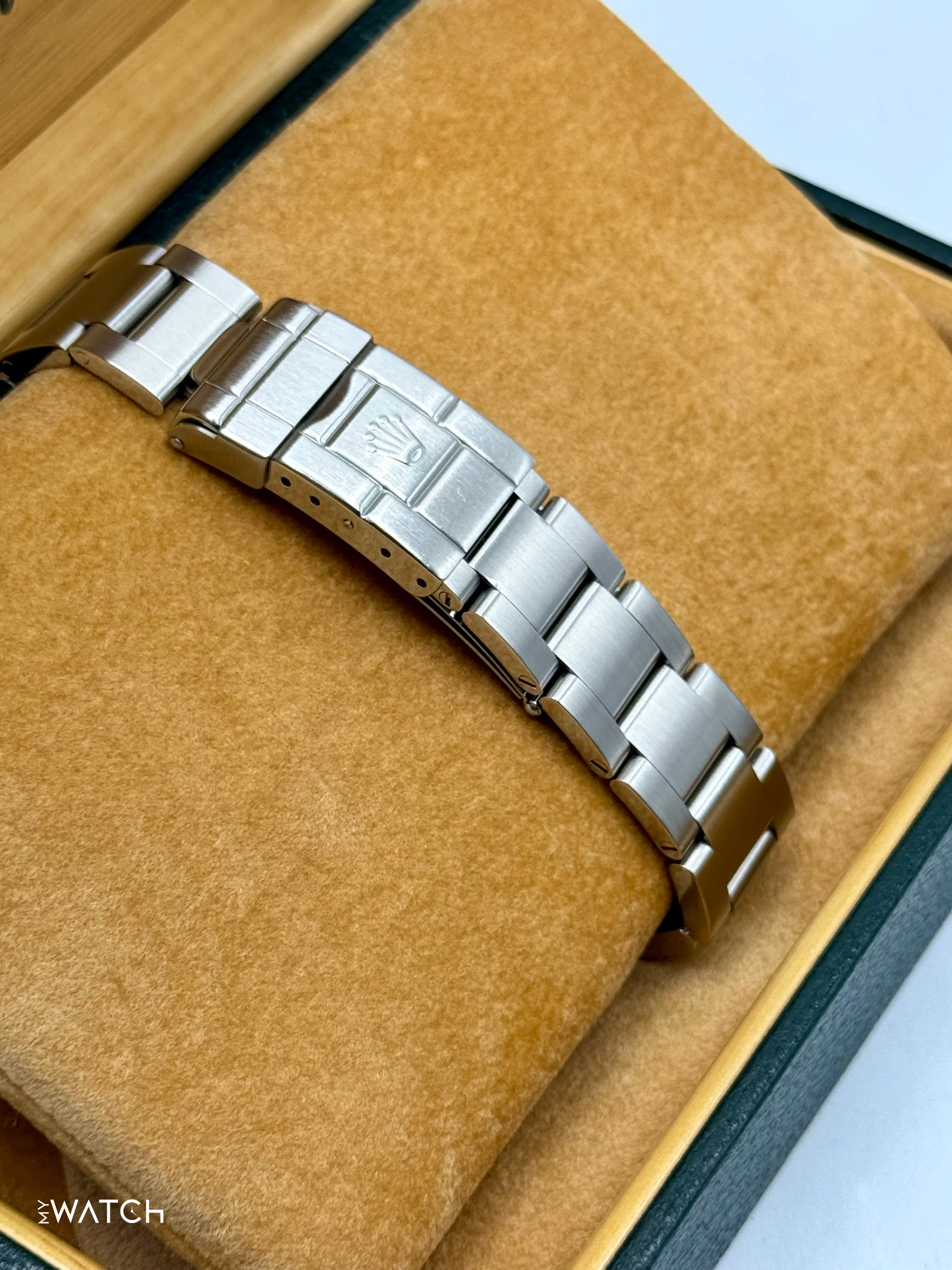 2000 Rolex Explorer II 40mm 16570 Stainless Steel Polar White Dial - Image 2