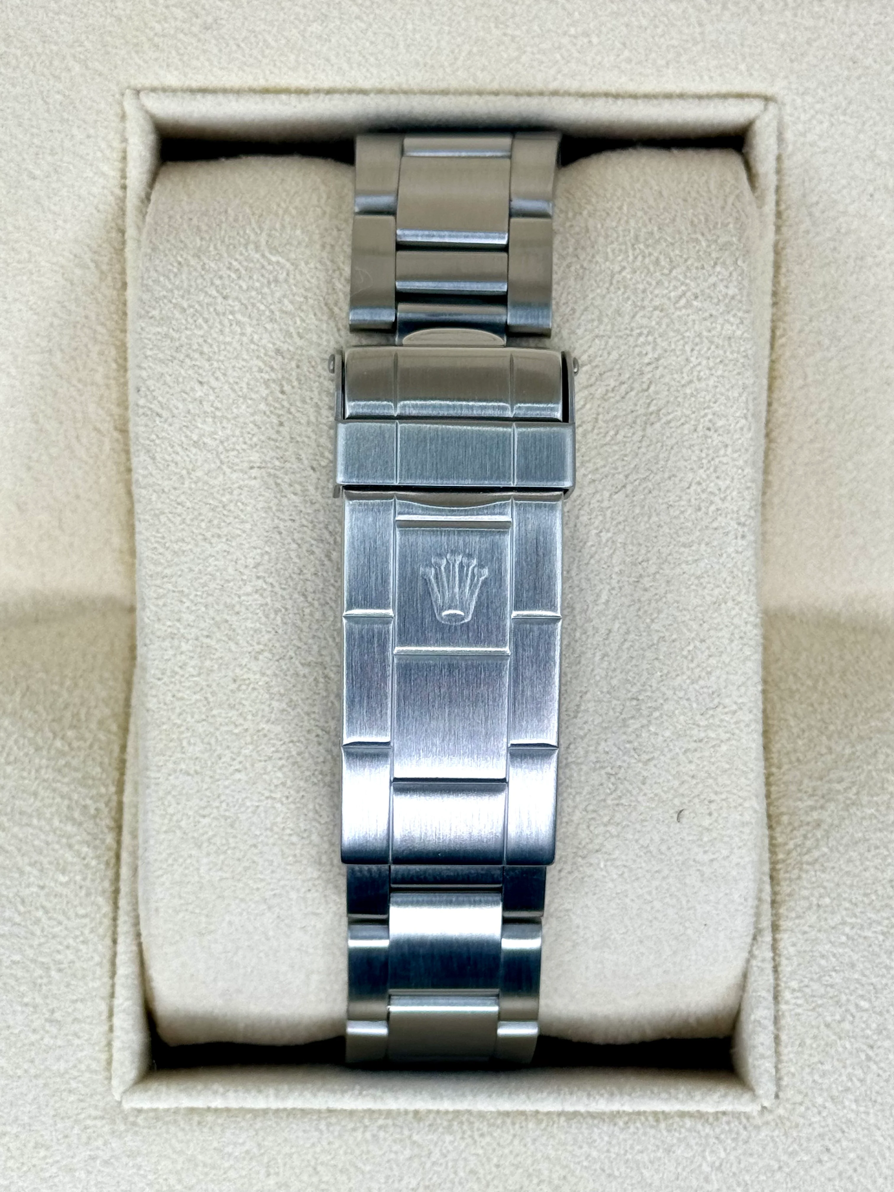 2001 Rolex Submariner Date 40mm 16610 Stainless Steel Black Dial - Image 2