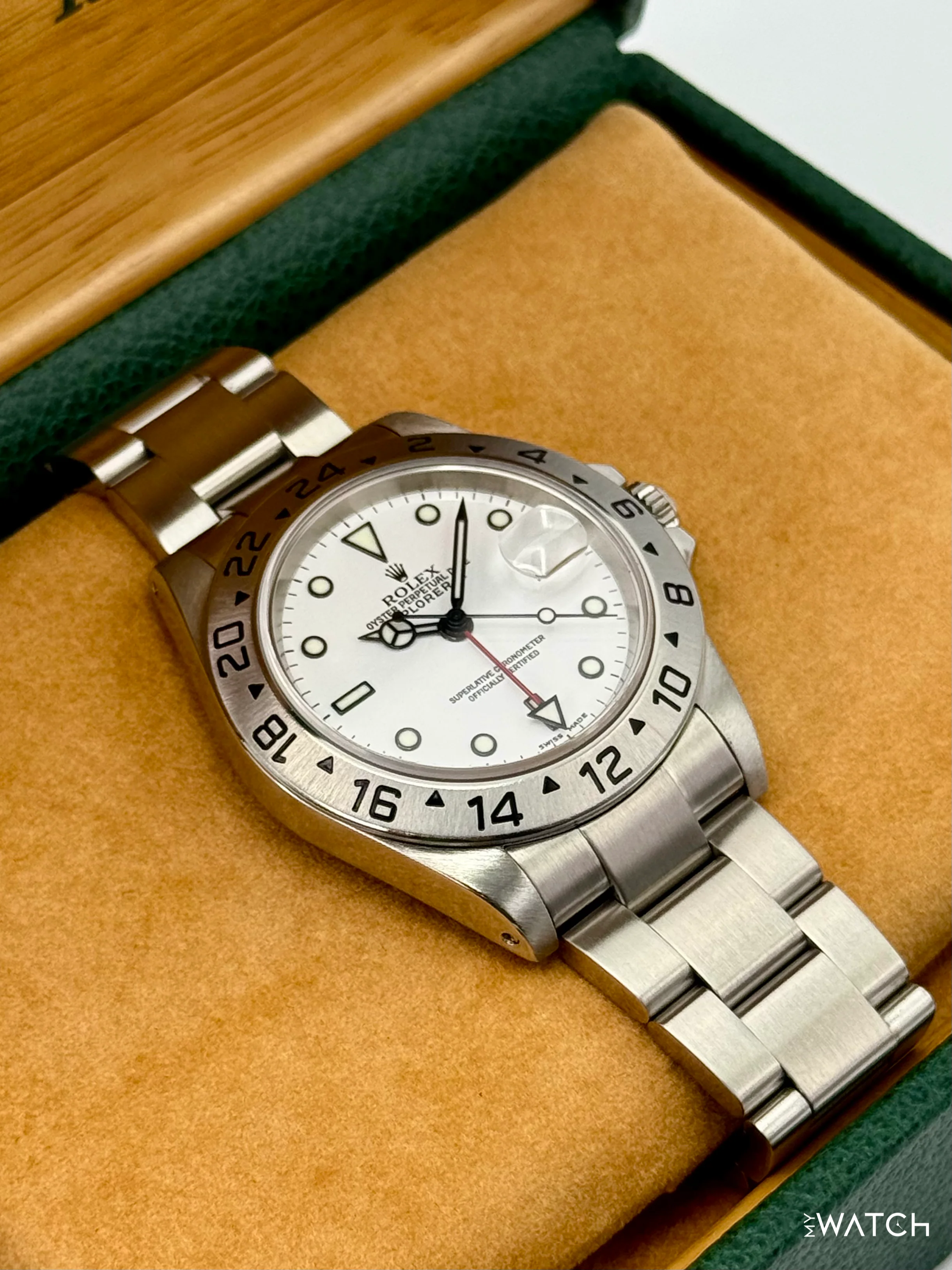 2002 Rolex Explorer II 40mm 16570 Stainless Steel Polar White Dial - Image 4