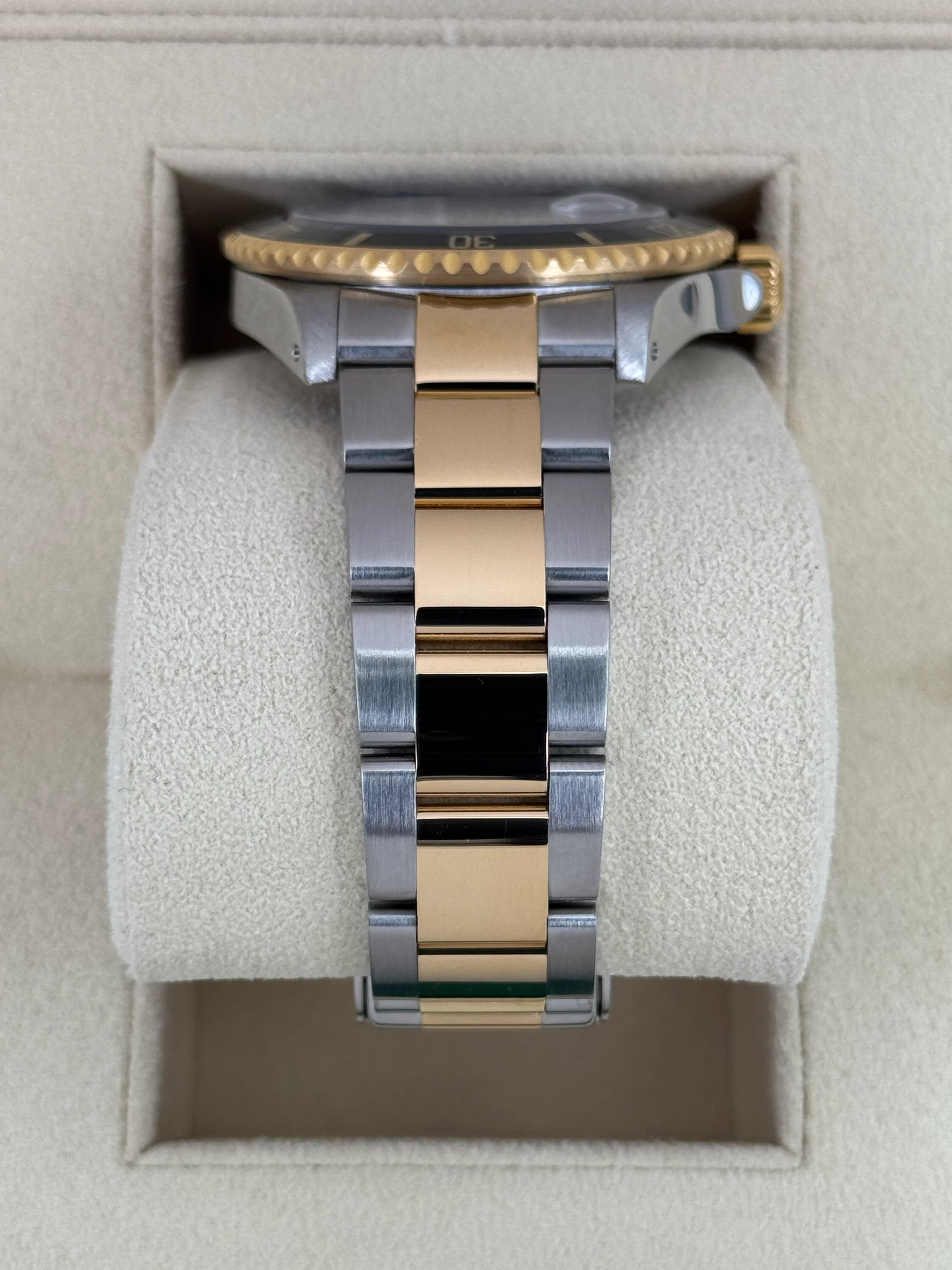 2005 Rolex Submariner 40mm 16613LN Two-Tone Black Dial - Image 3