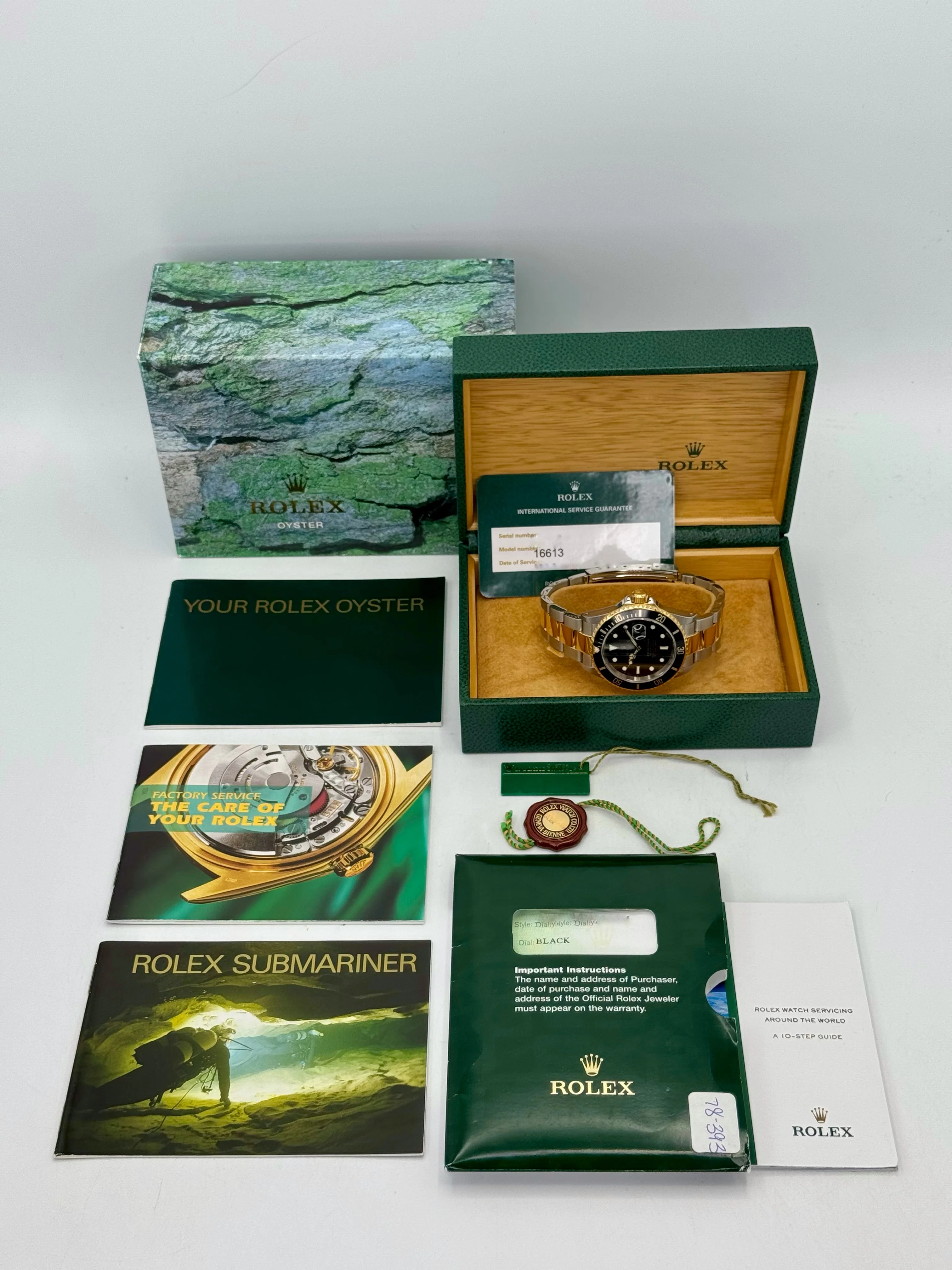 2005 Rolex Submariner 40mm 16613LN Two-Tone Black Dial - Image 9