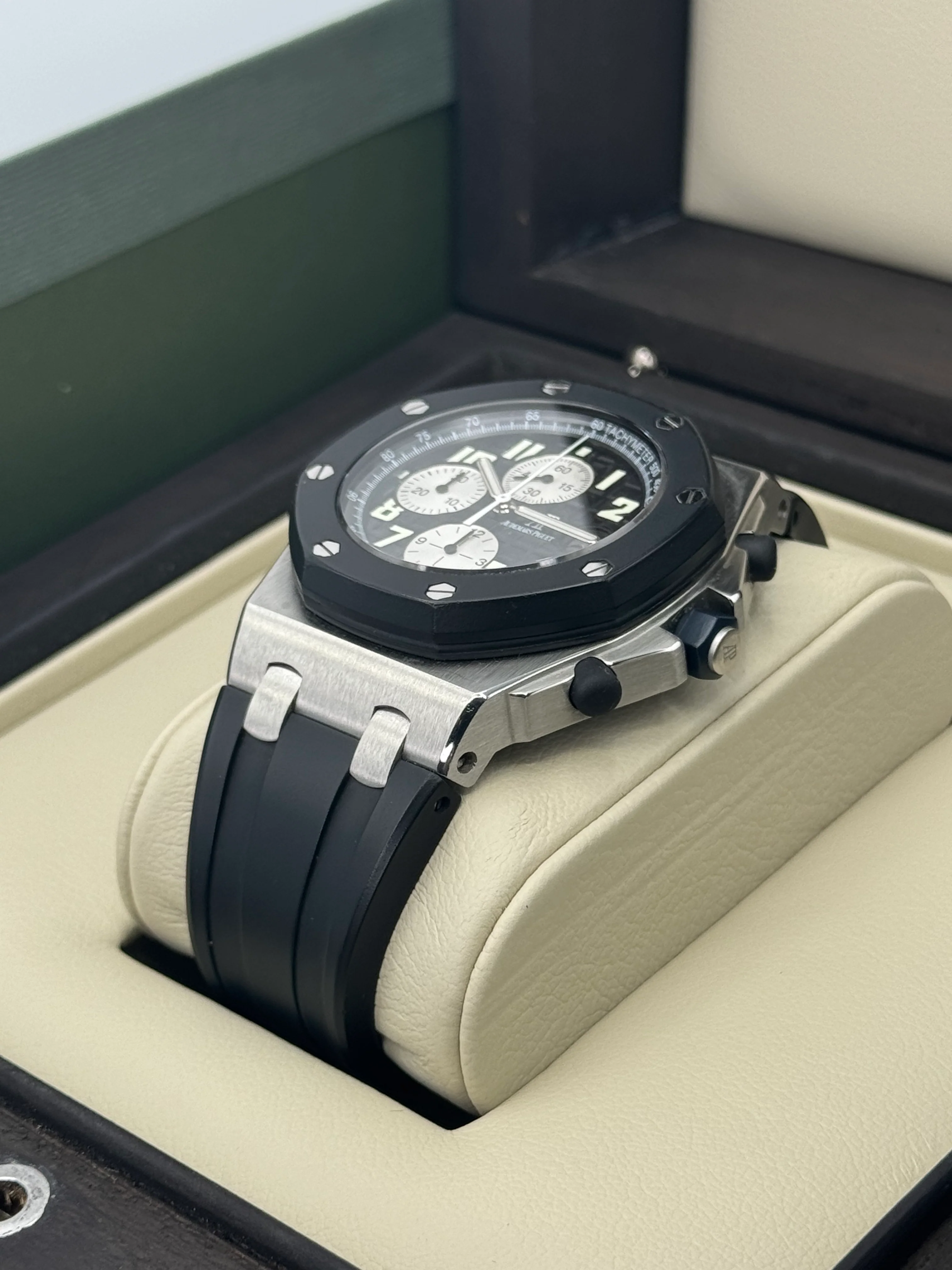 2006 Audemars Piguet  Royal Oak  42mm 25940SK Offshore Black Dial - Image 5