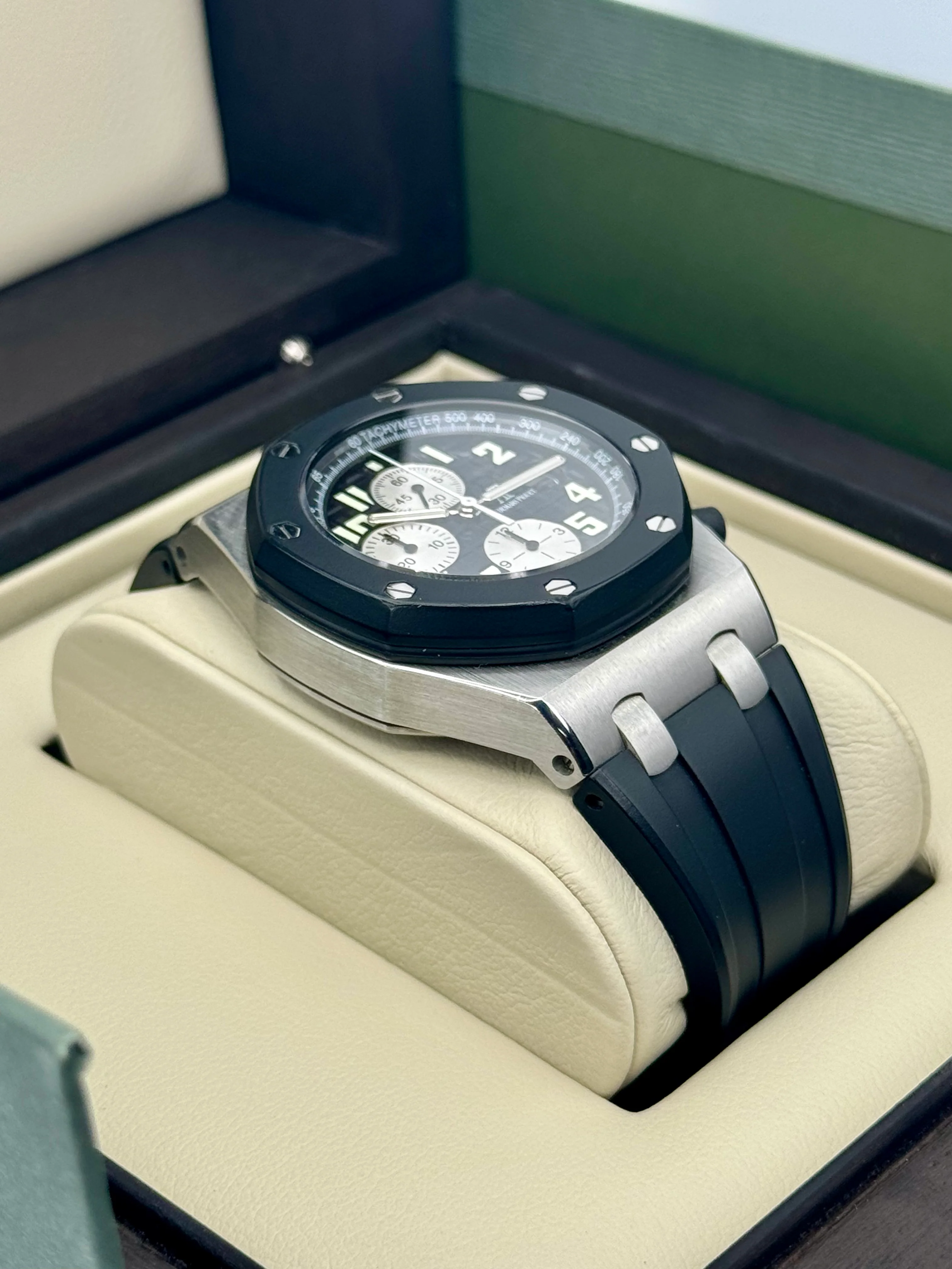 2006 Audemars Piguet  Royal Oak  42mm 25940SK Offshore Black Dial - Image 6