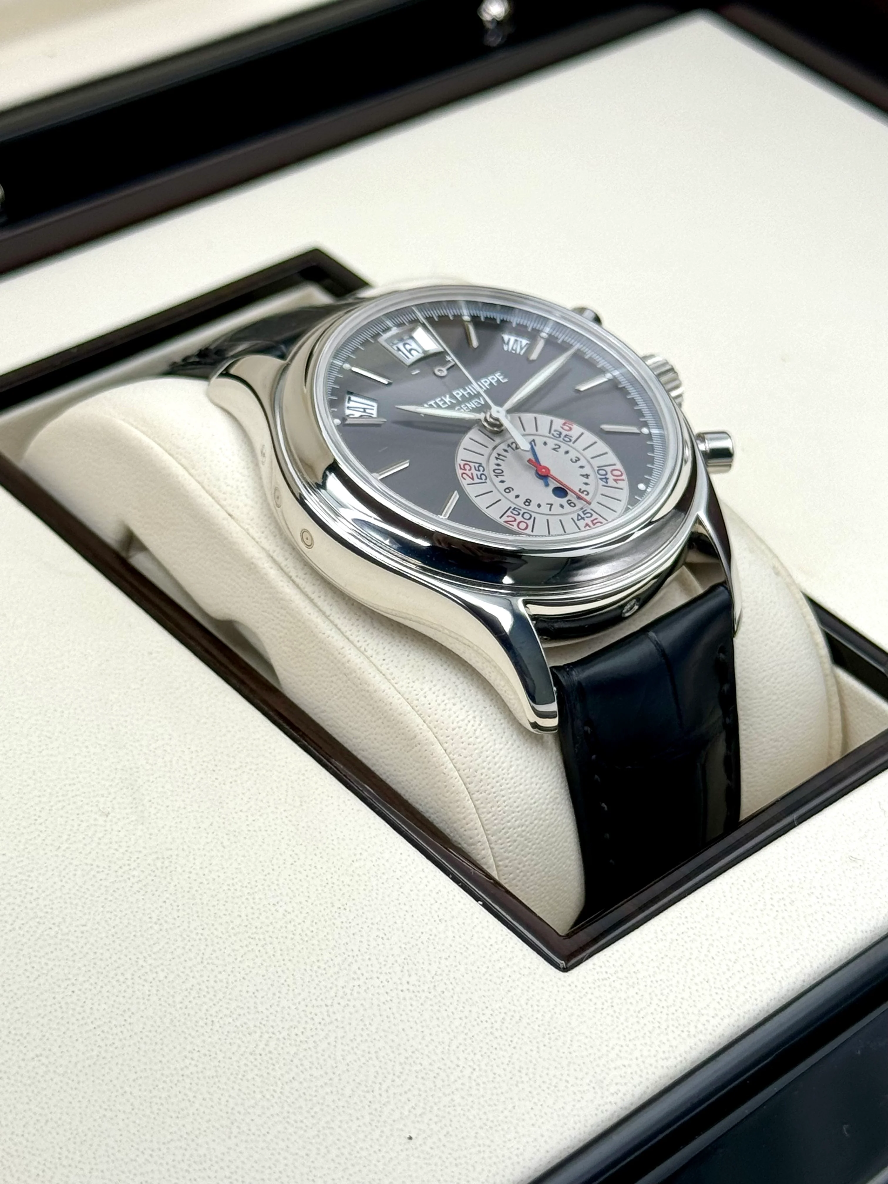 2006 Patek Phillippe Annual Calendar Chrono 40.5mm 5960P Black Dial - Image 6