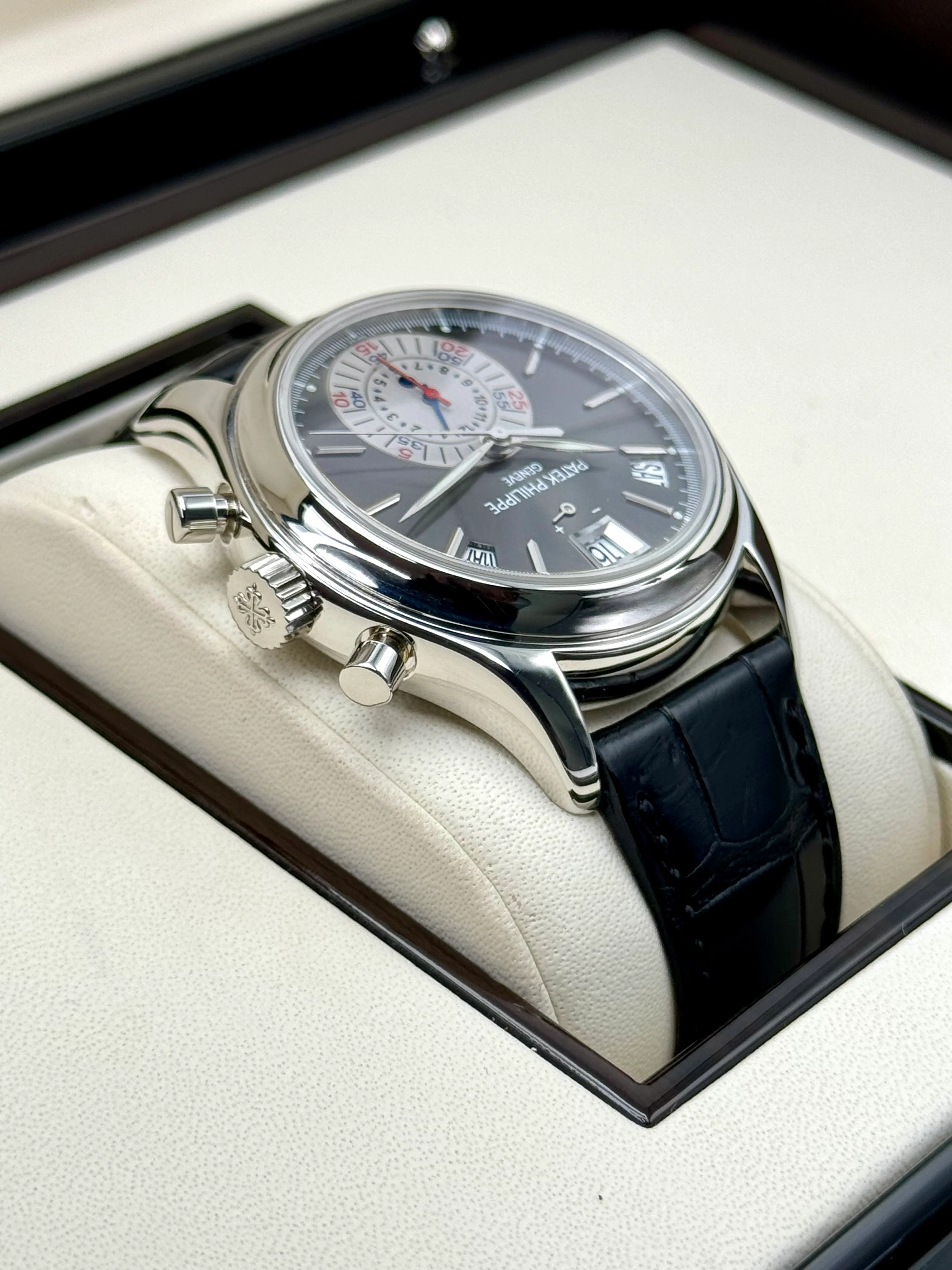 2006 Patek Phillippe Annual Calendar Chrono 40.5mm 5960P Black Dial - Image 8