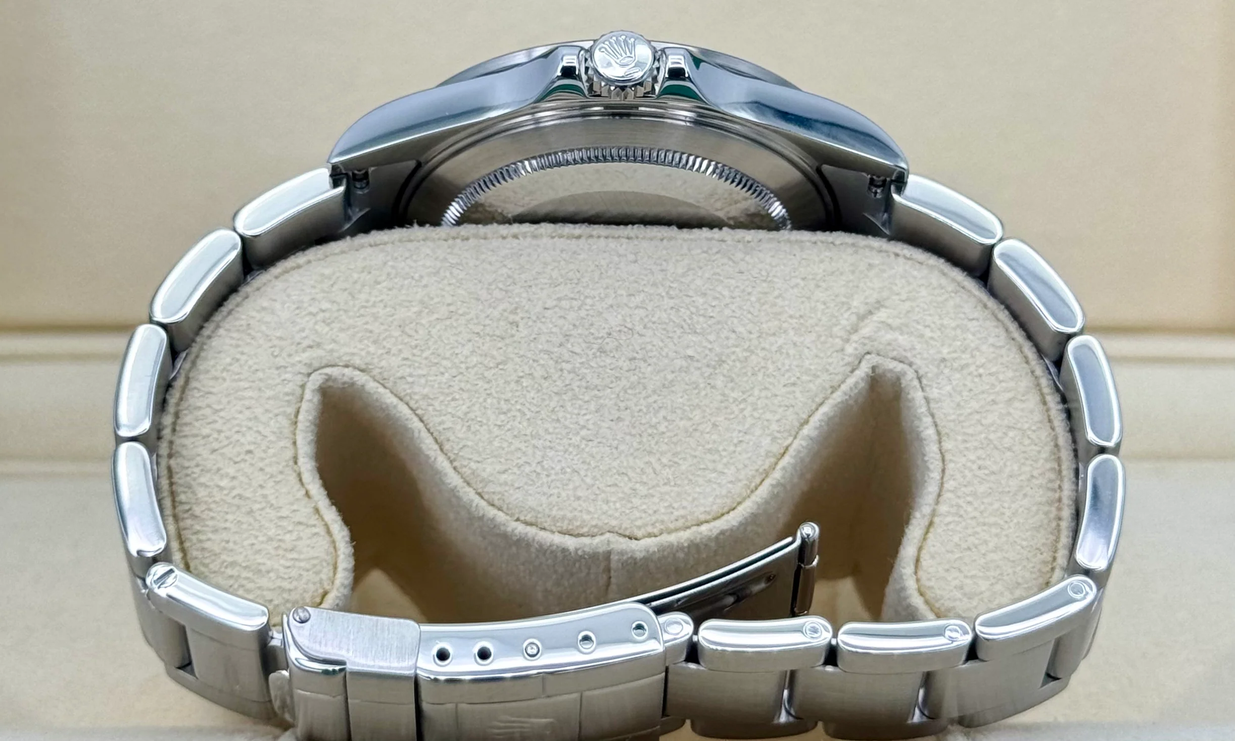 2006 Rolex Explorer II 40mm 16570 Stainless Steel Polar White Dial - Image 9