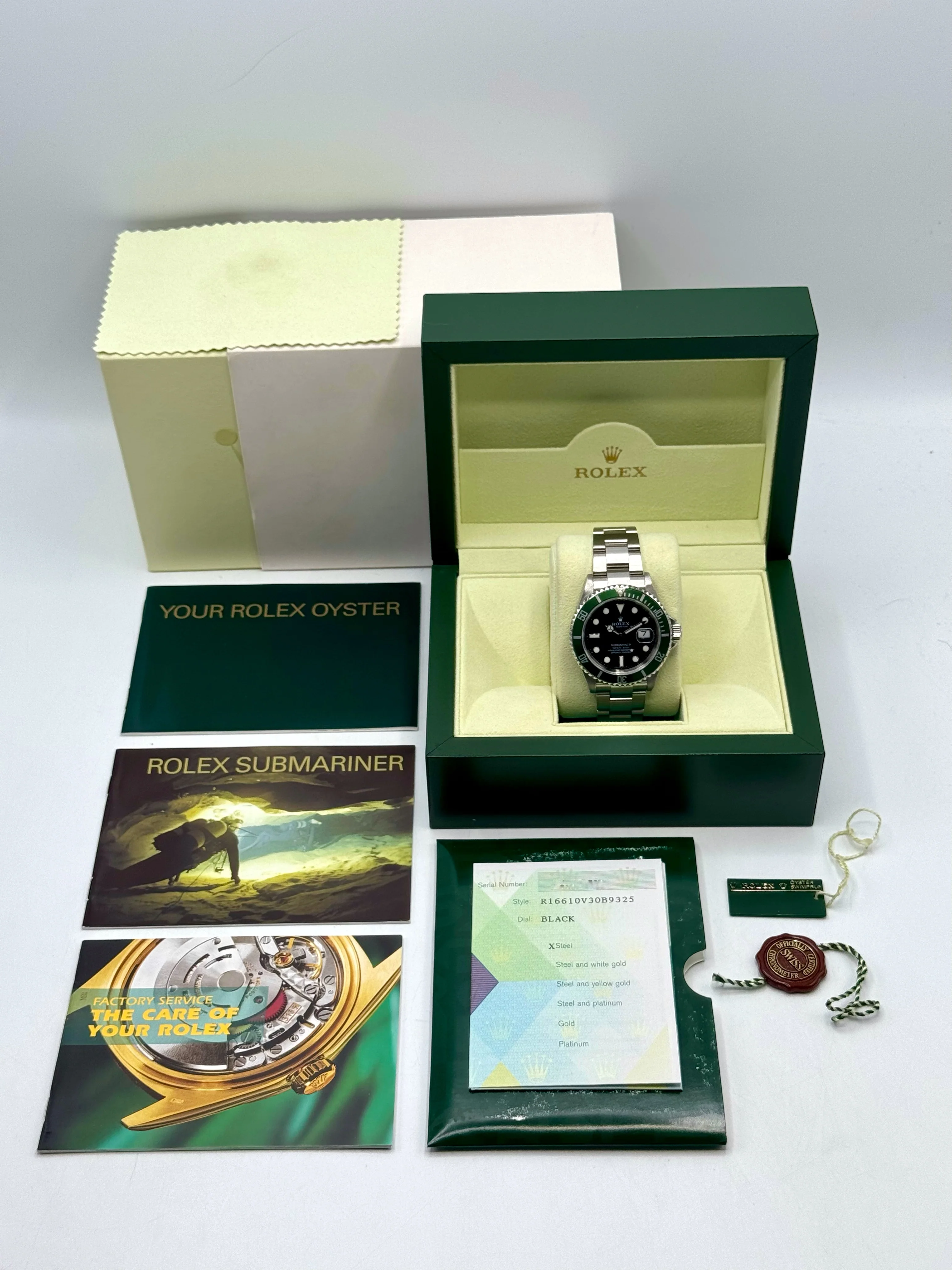 2007 Rolex Submariner "Kermit" 40mm 16610LV Stainless Steel Black Dial - Image 10