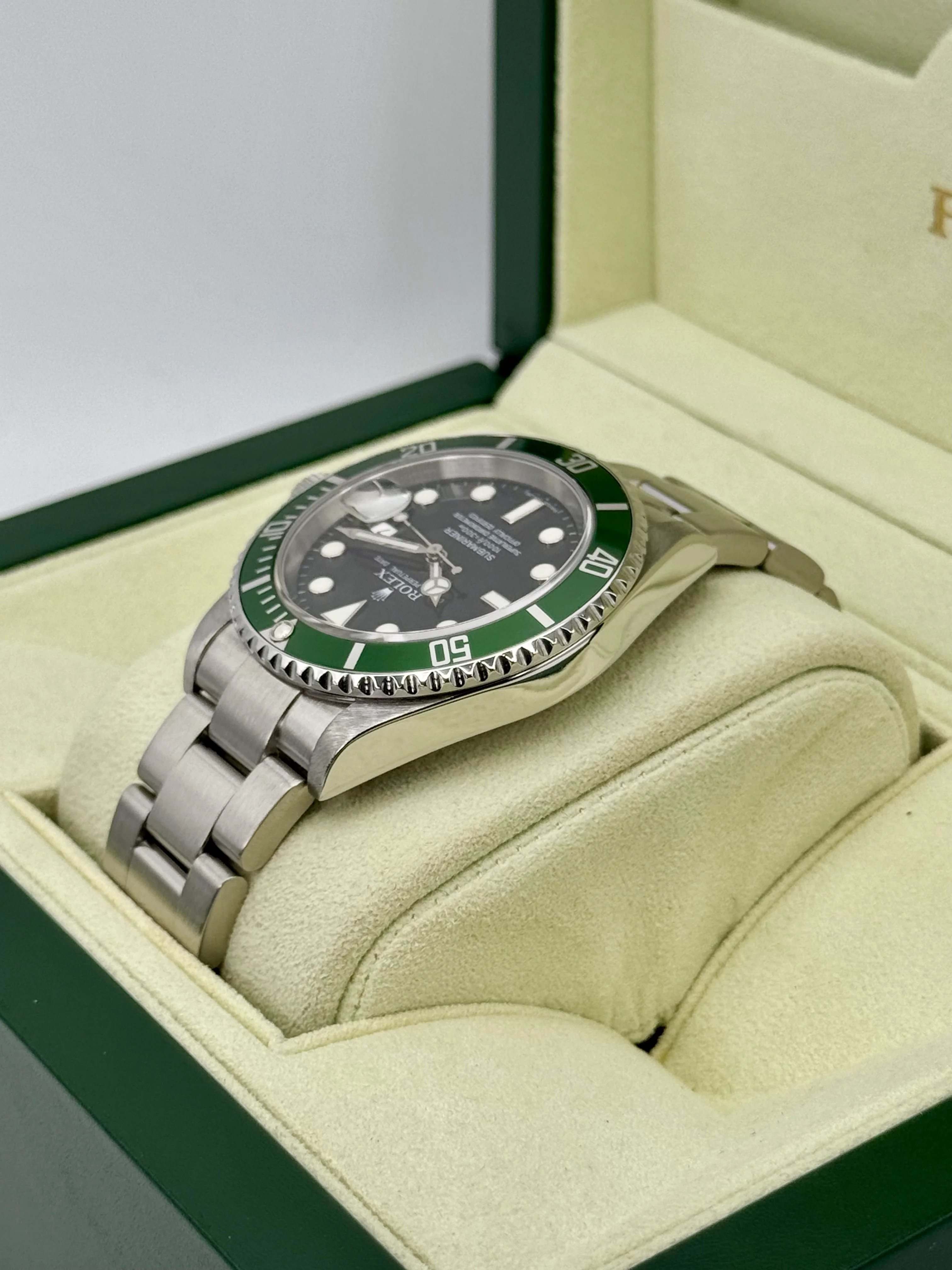 2007 Rolex Submariner "Kermit" 40mm 16610LV Stainless Steel Black Dial - Image 7