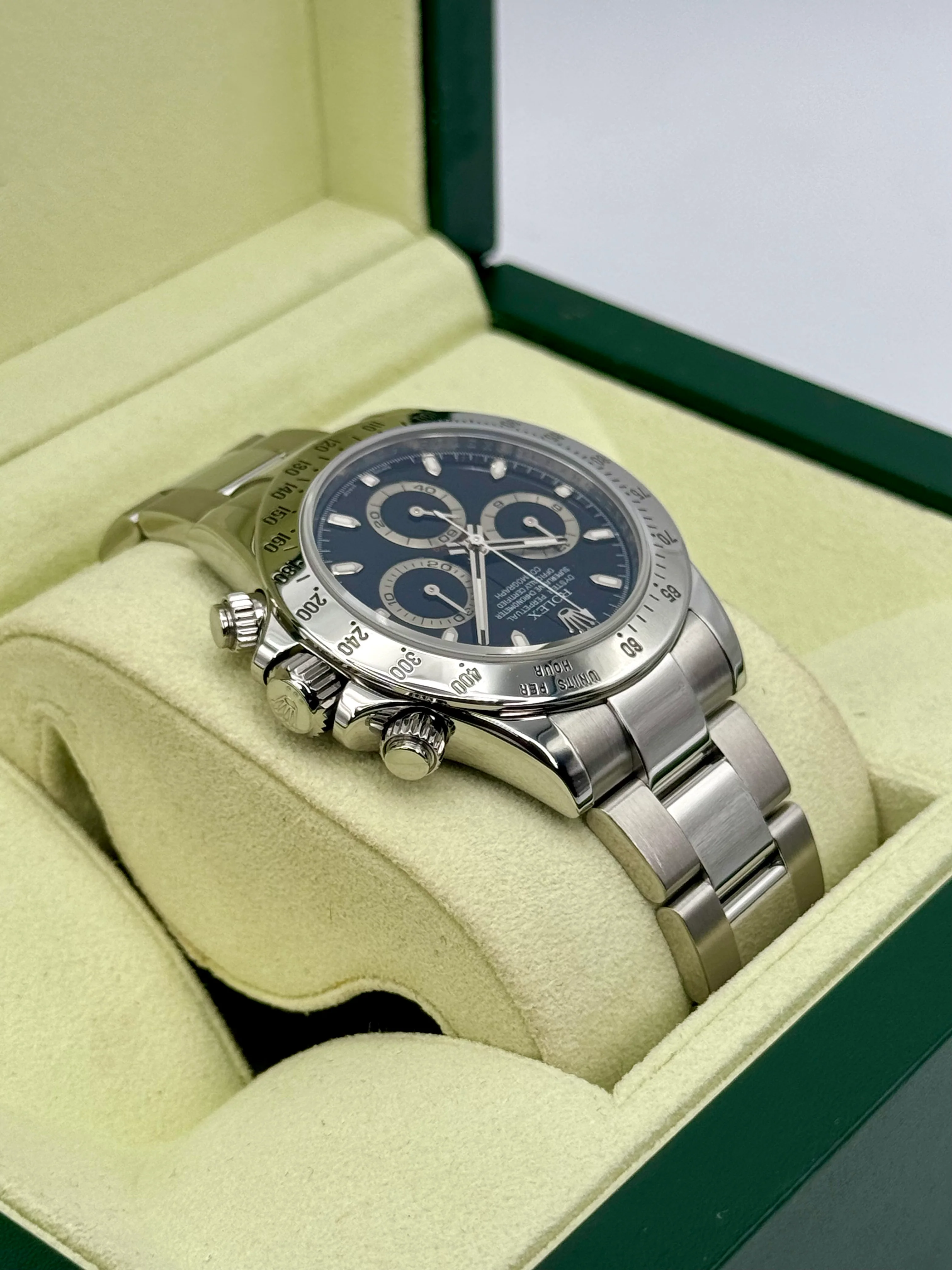 2009 Rolex Daytona 40mm 116520 Stainless Steel Black Dial - Image 8