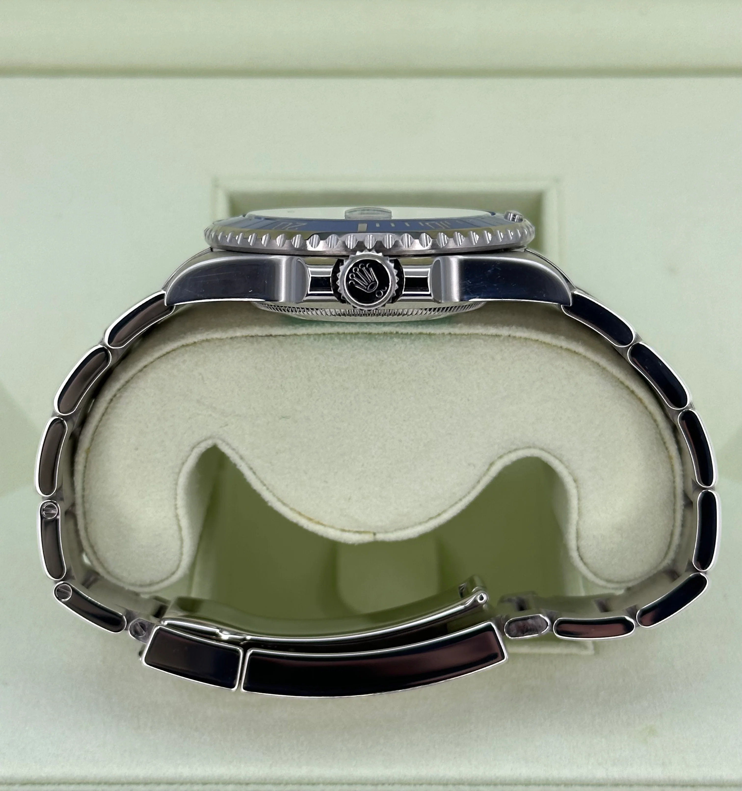 2009 Rolex Submariner “Smurf” 40mm 116619LB White Gold Blue Dial - Image 9
