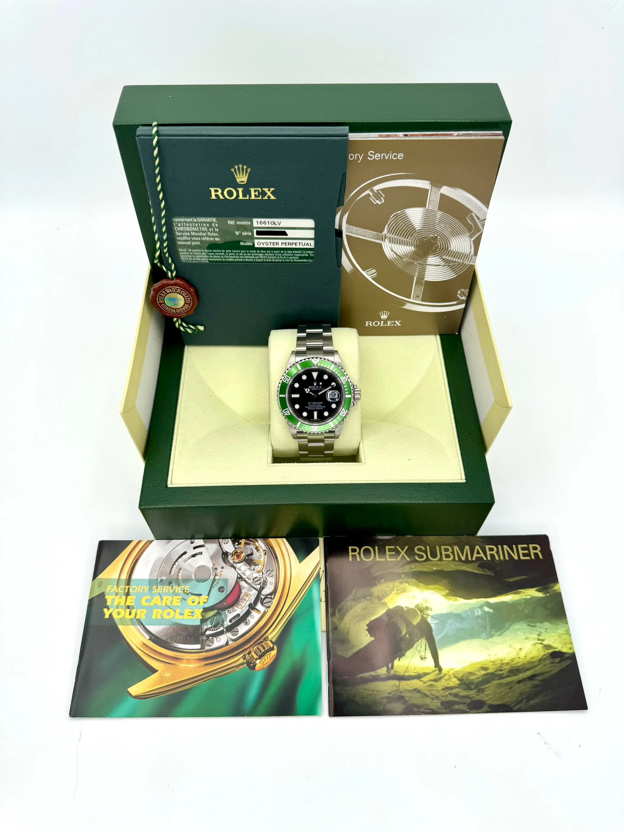 2009 Rolex Submariner "Kermit" 40mm 16610LV Stainless Steel Black Dial - Image 11
