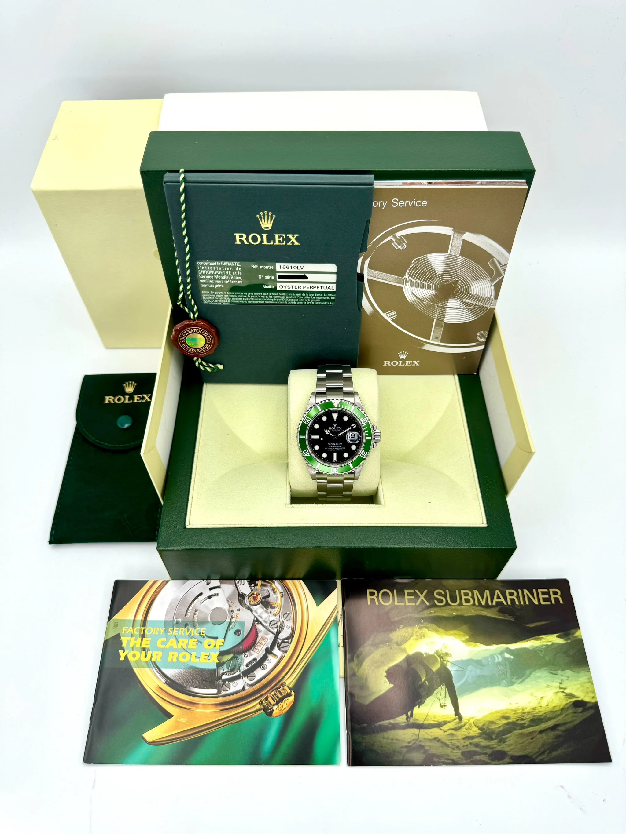 2009 Rolex Submariner "Kermit" 40mm 16610LV Stainless Steel Black Dial - Image 12