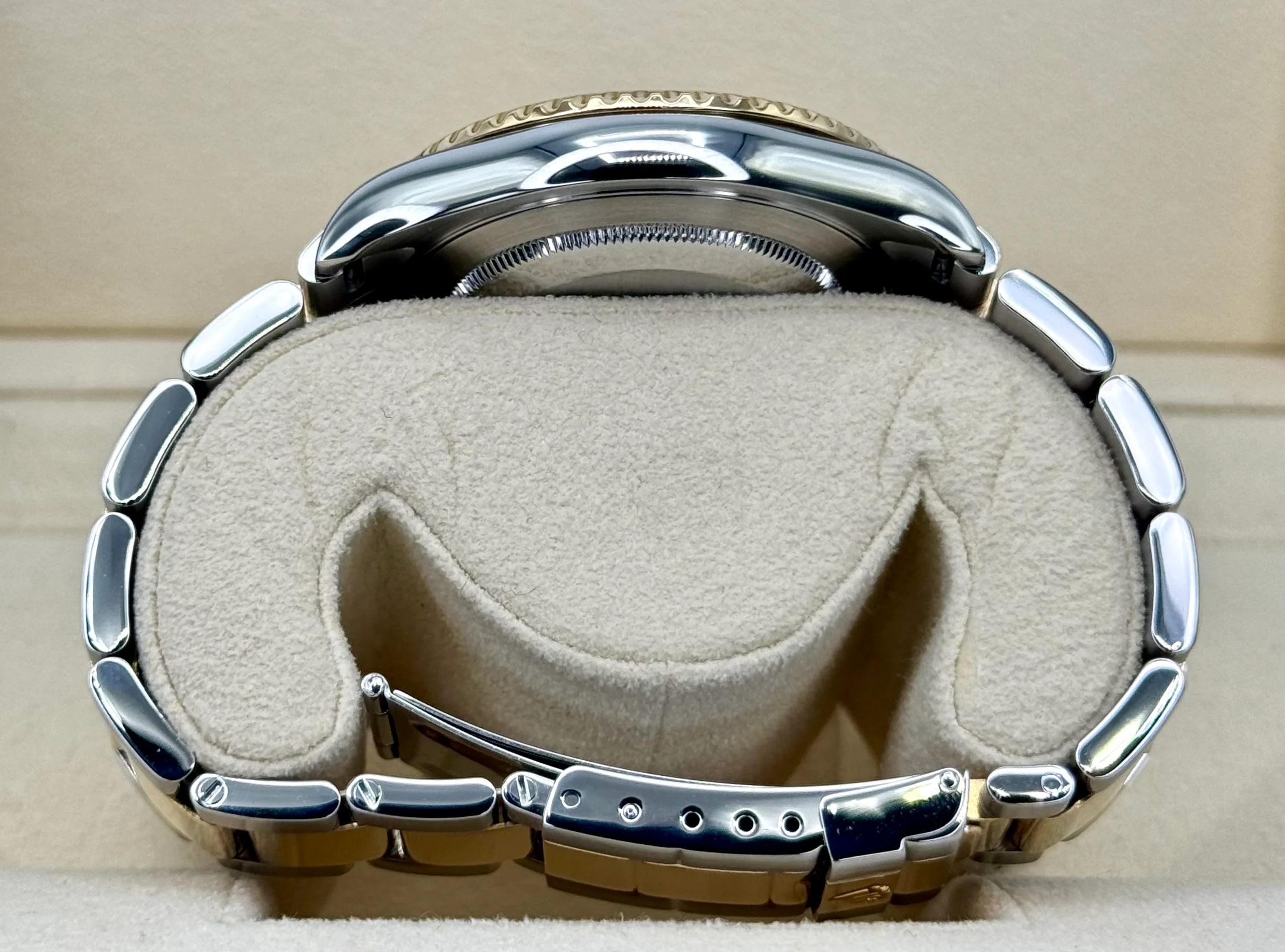 2009 Rolex Yacht-Master 40mm Two-Tone Champagne Dial - Image 8