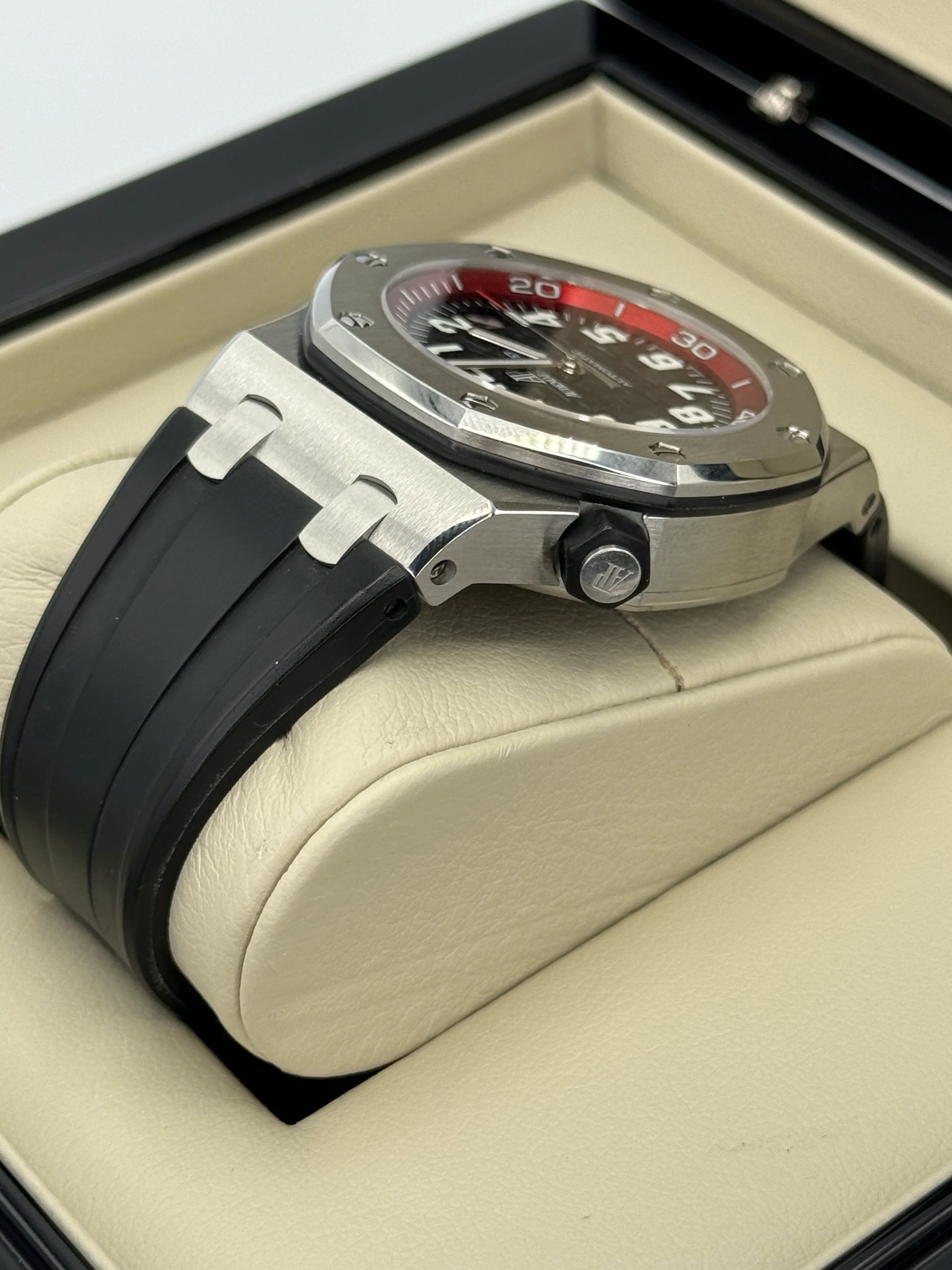 2010 Audemars Piguet Royal Oak Offshore Diver 15701ST - Image 7