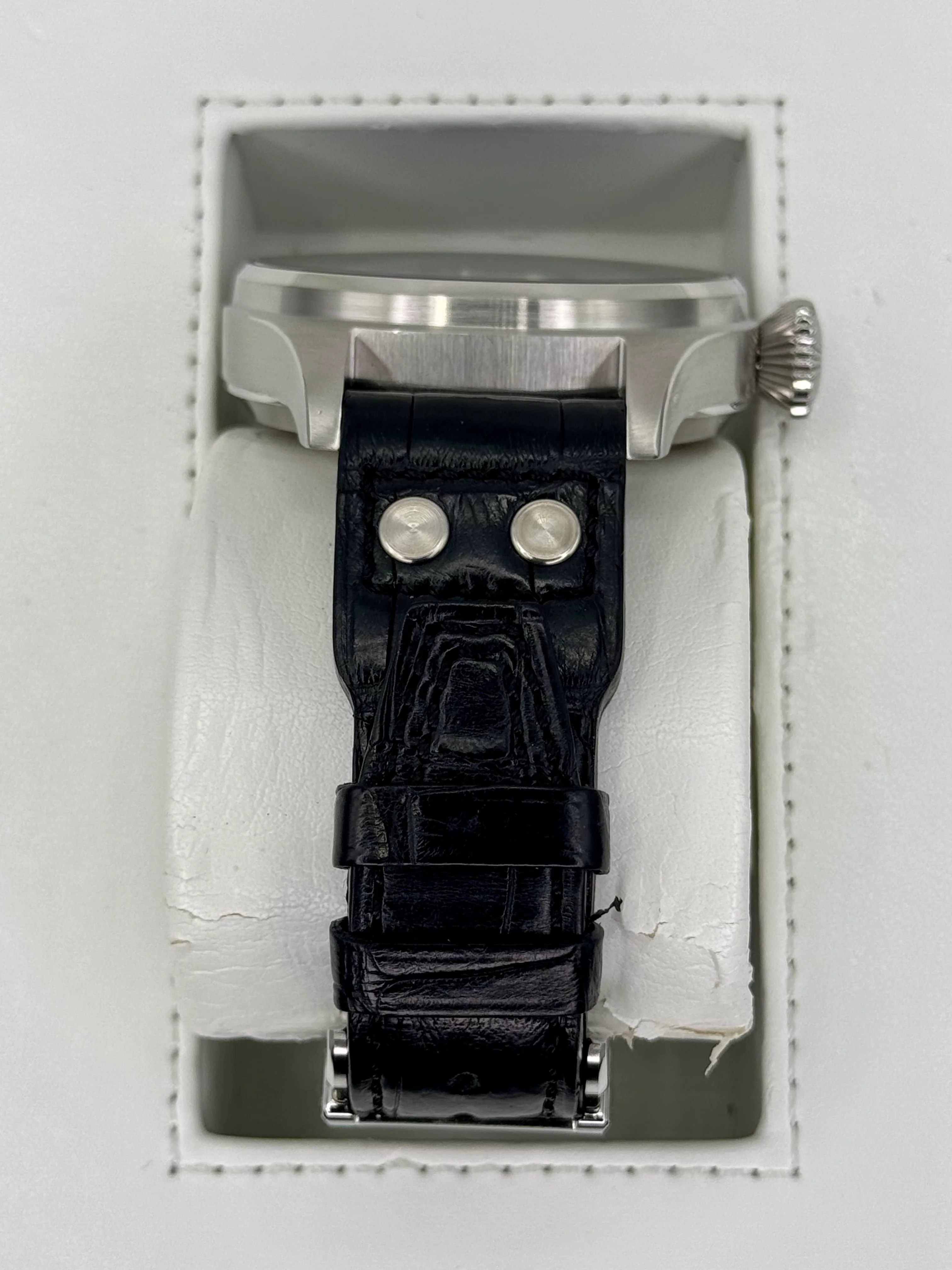 2010 IWC Big Pilot 46mm IW500401 Stainless Steel Black Dial - Image 3
