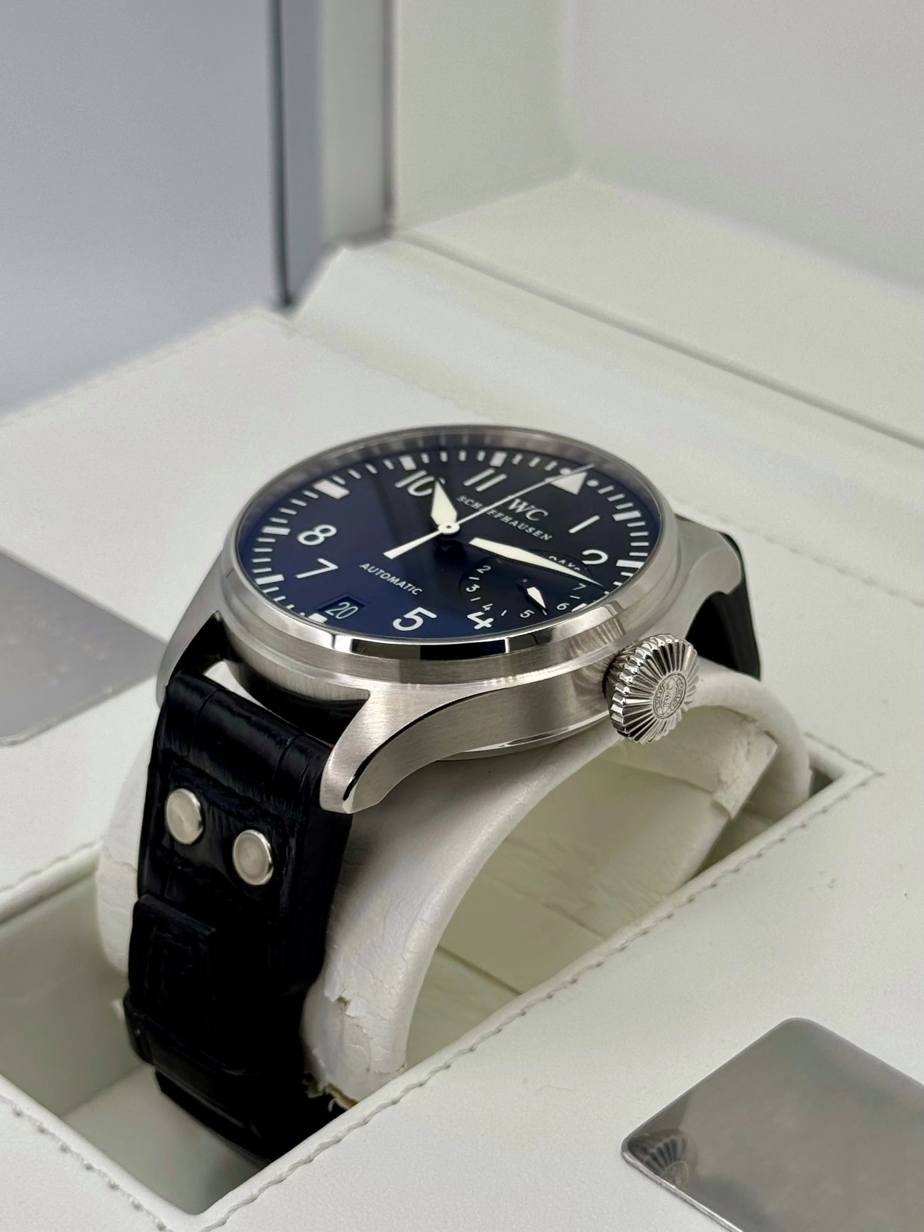 2010 IWC Big Pilot 46mm IW500401 Stainless Steel Black Dial - Image 5