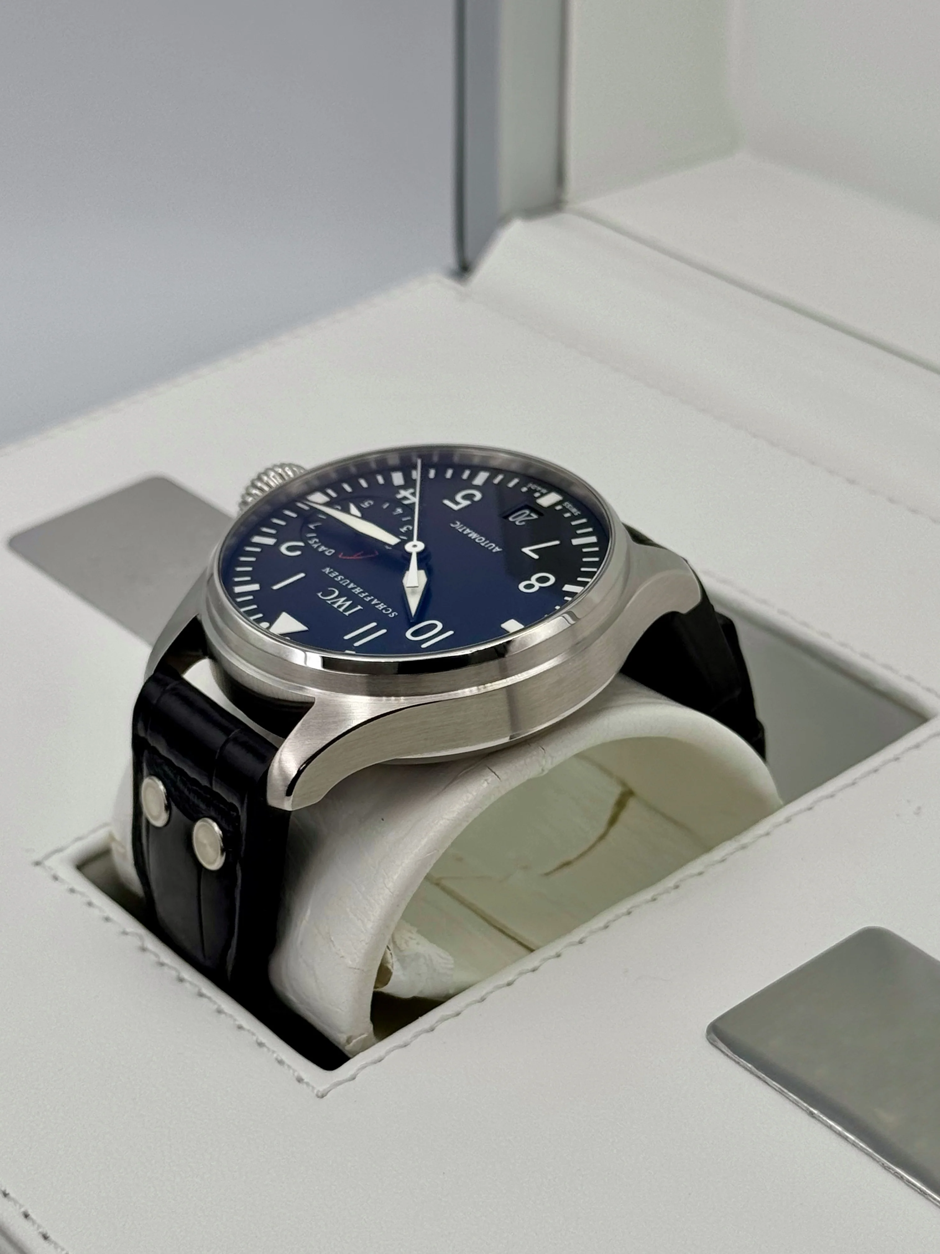 2010 IWC Big Pilot 46mm IW500401 Stainless Steel Black Dial - Image 7