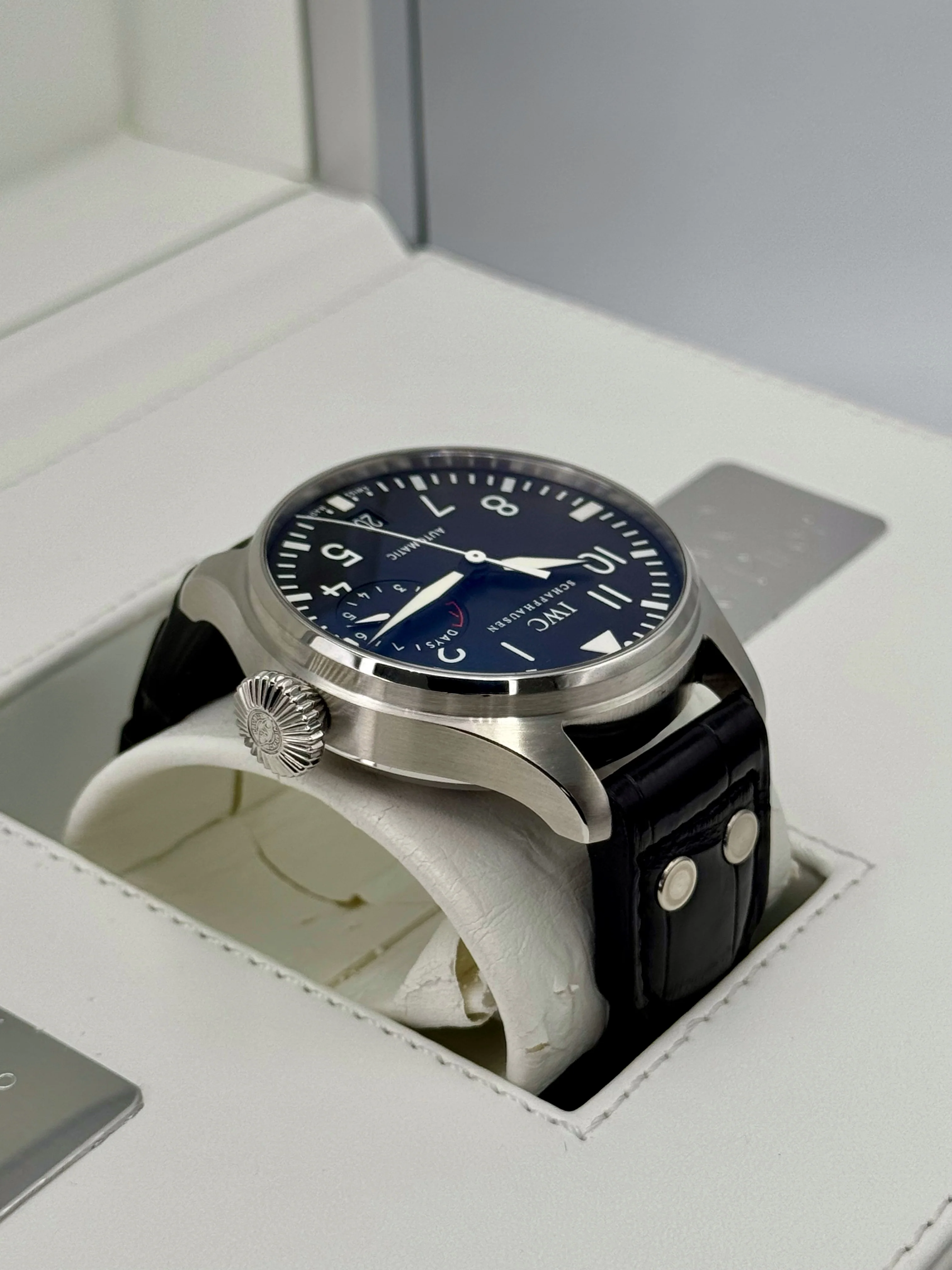 2010 IWC Big Pilot 46mm IW500401 Stainless Steel Black Dial - Image 8