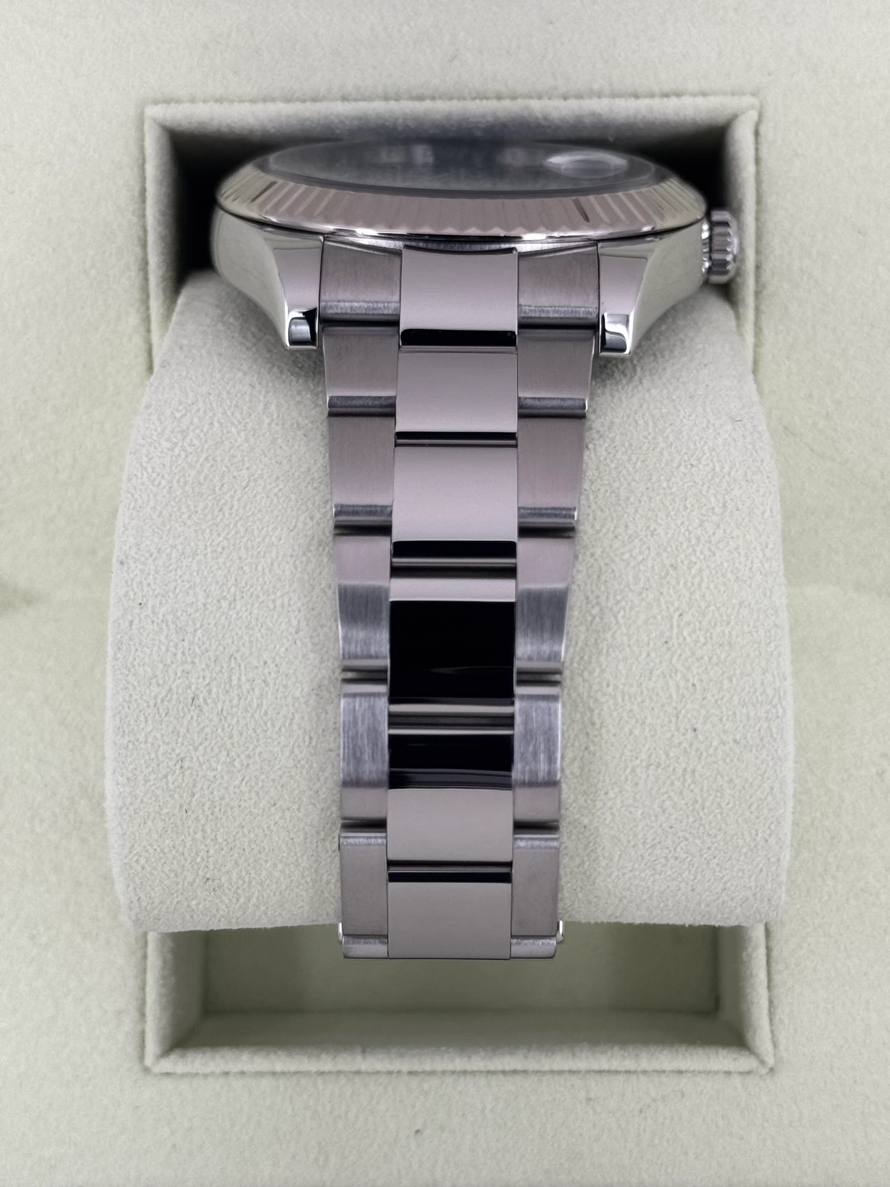 2010 Rolex Datejust II 41mm 116334 Stainless Steel Oyster Blue Dial - Image 3