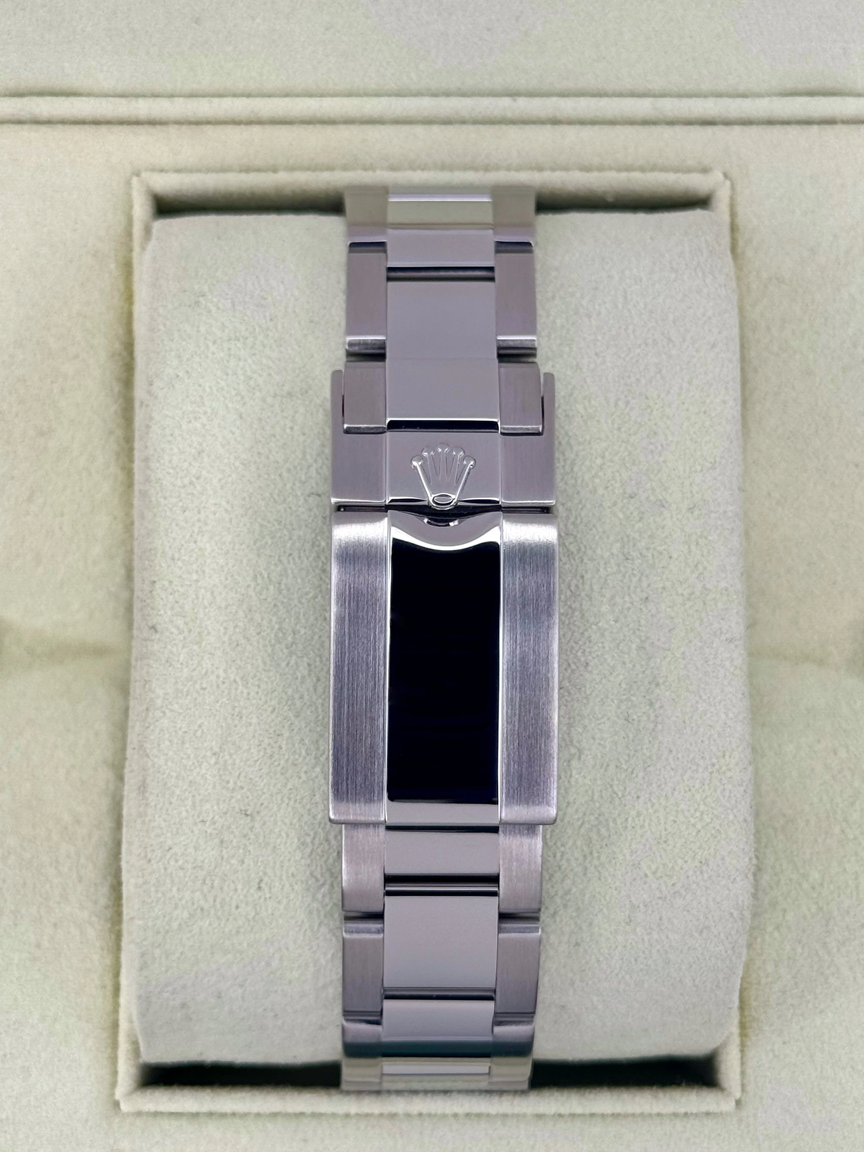 2010 Rolex GMT-Master II 40mm 116710LN Stainless Steel Black Dial - Image 2