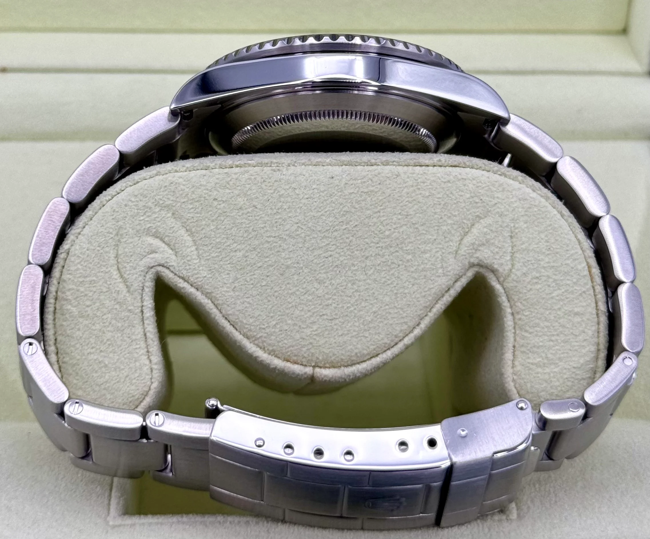 2010 Rolex Submariner Date 40mm 16610 Stainless Steel Black Dial - Image 10