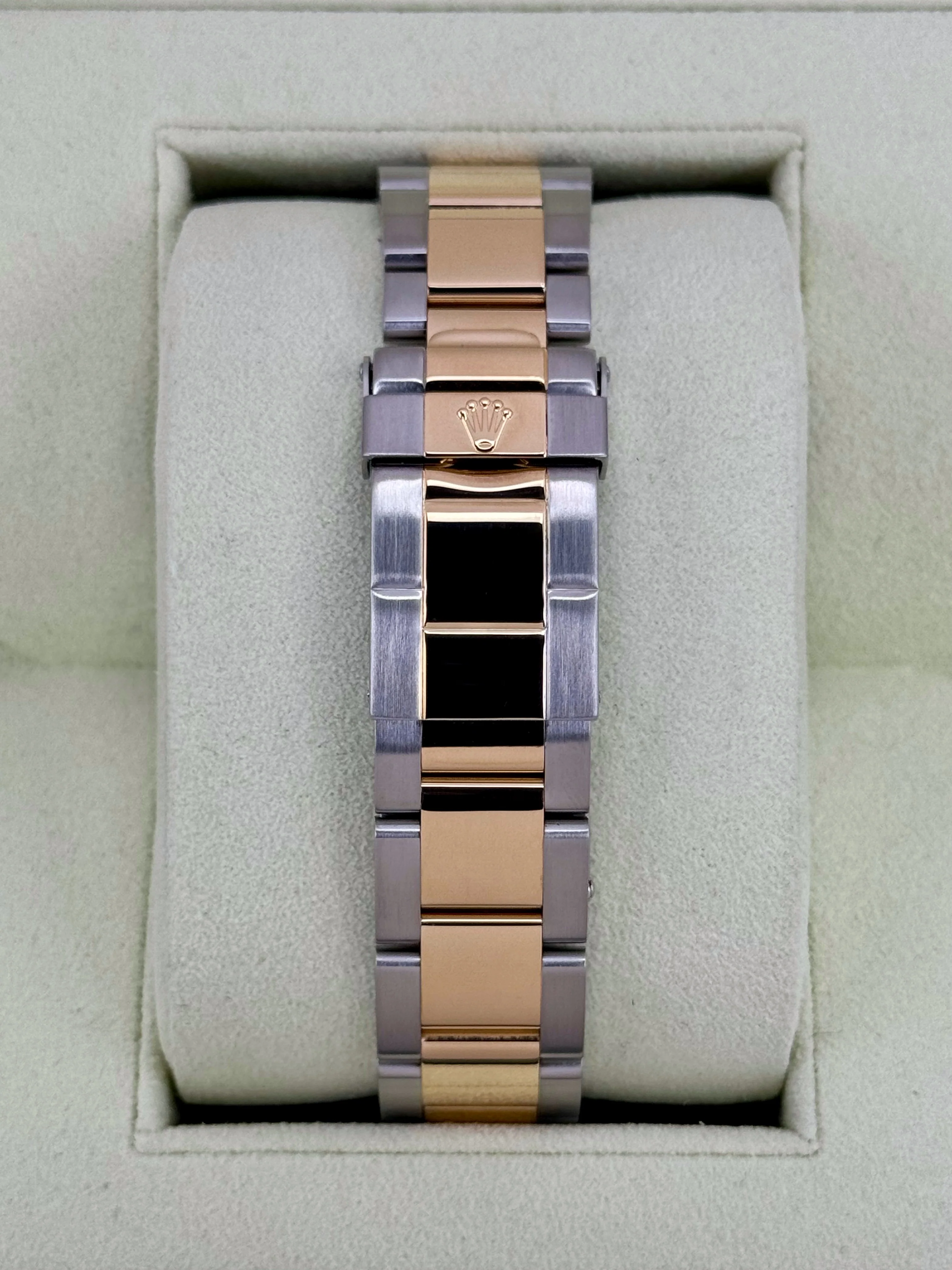 2010 Rolex Yacht-Master 40mm 16623 Two-Tone Rhodium Dial - Image 2