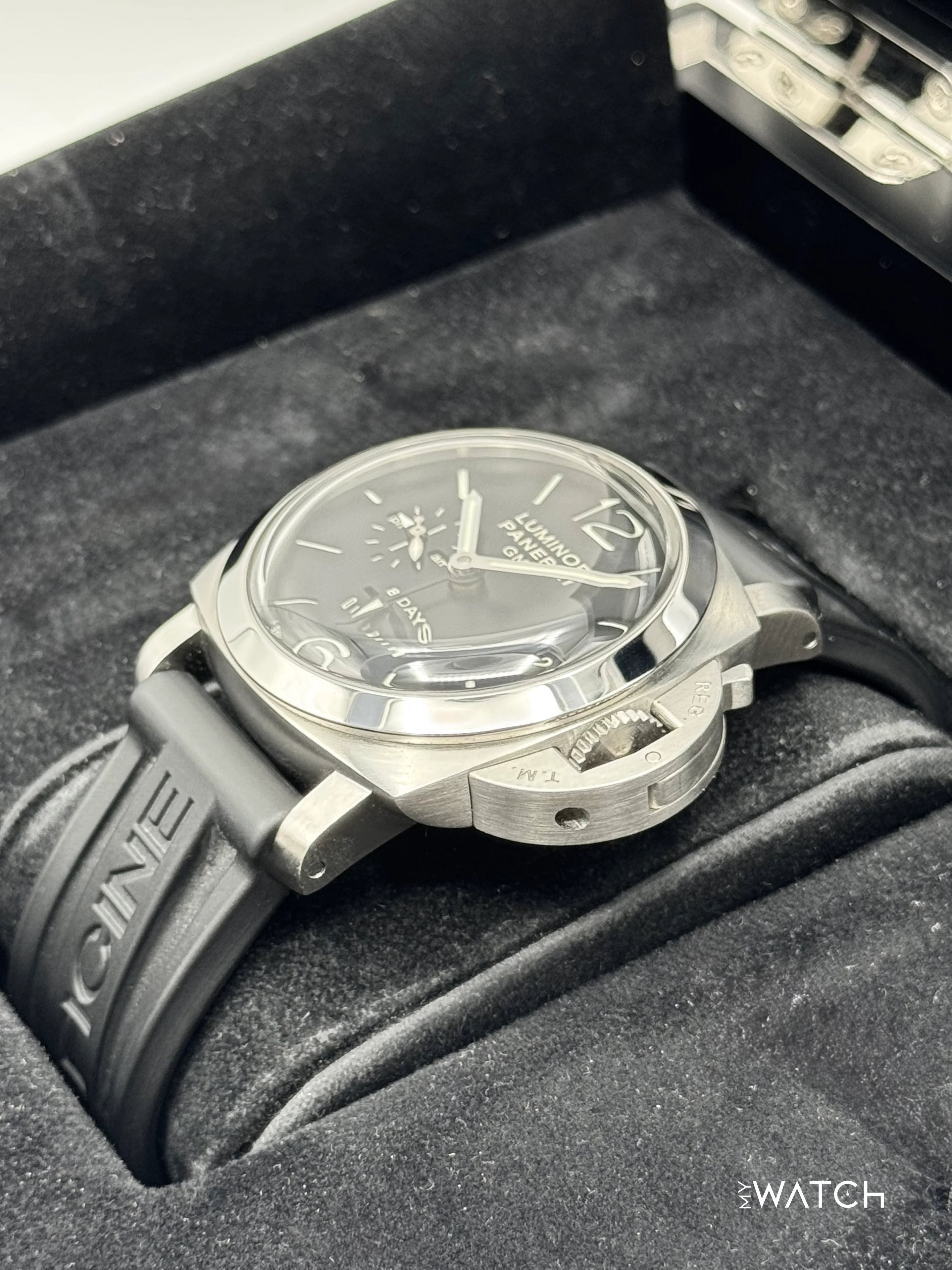 2011 Panerai Luminor 1950 8 Days GMT 44mm PAM00233 Black Dial - Image 5