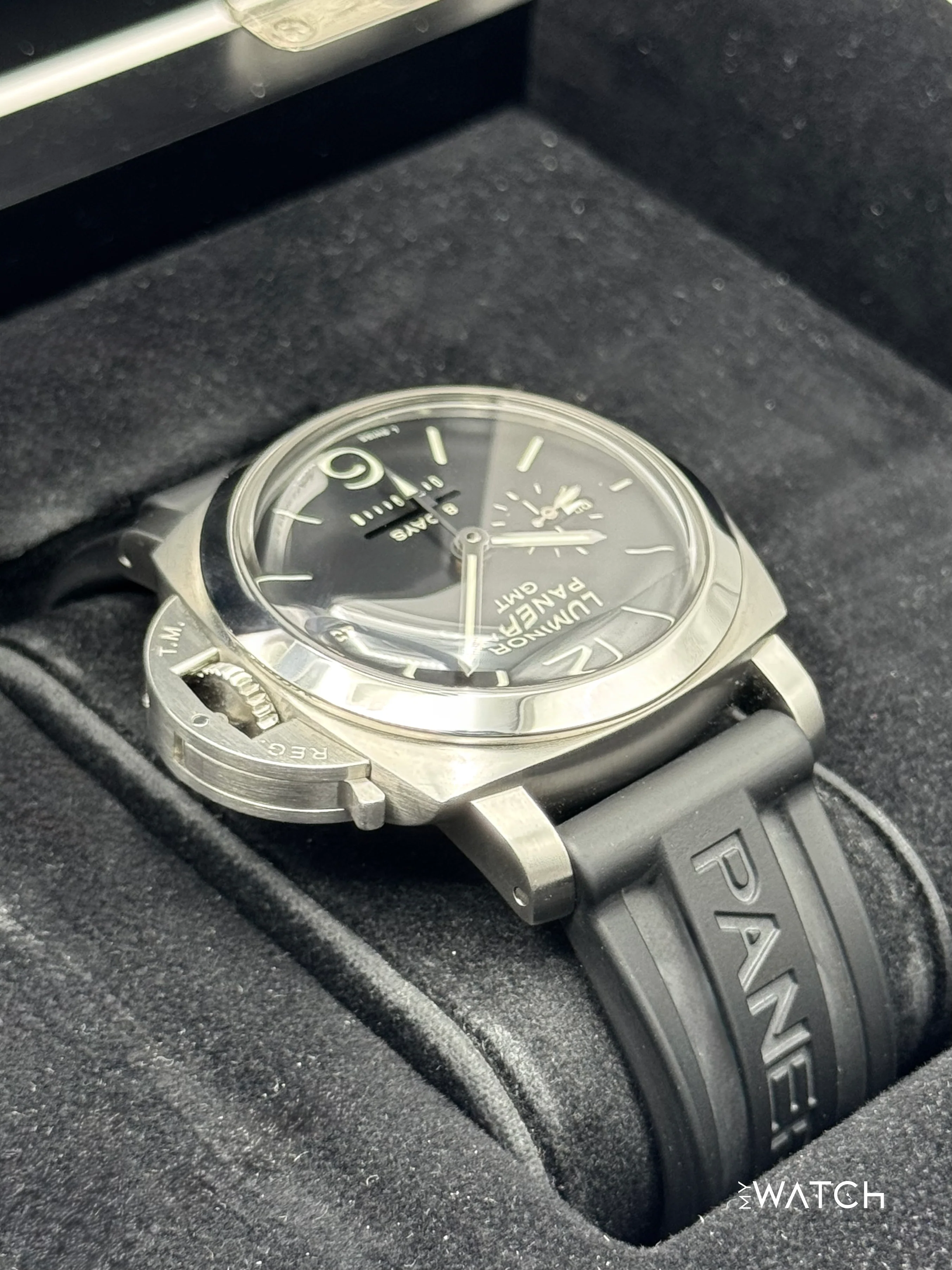 2011 Panerai Luminor 1950 8 Days GMT 44mm PAM00233 Black Dial - Image 8