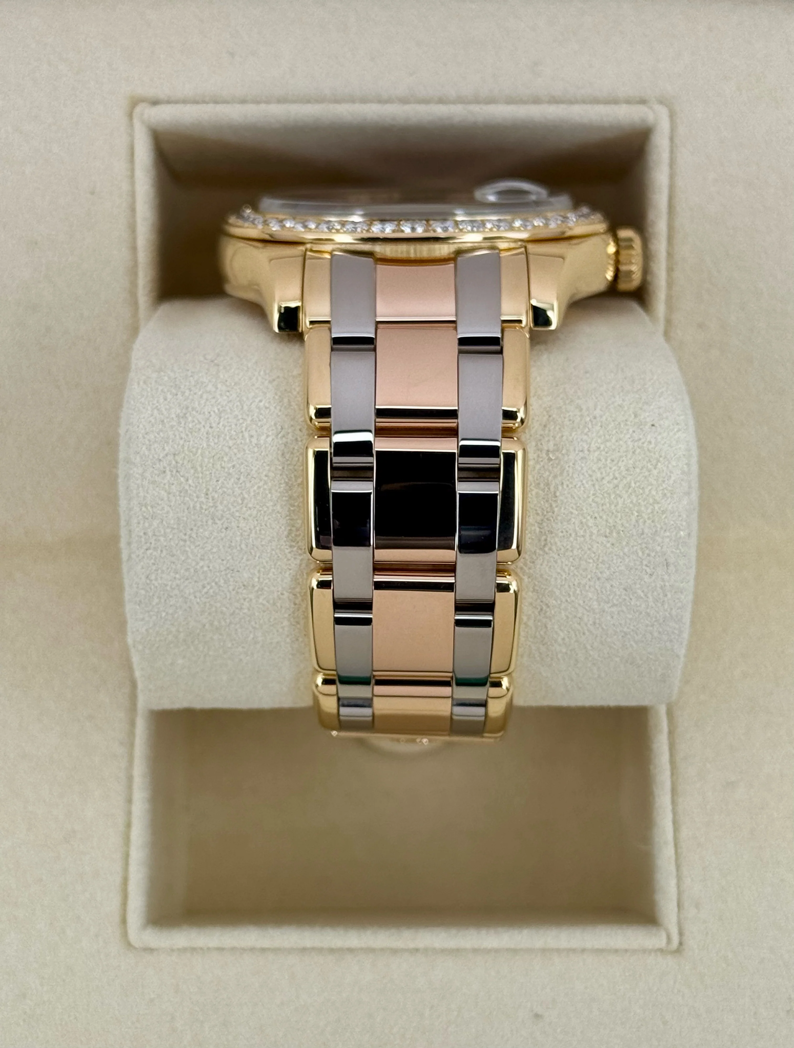 2011 Rolex Day-Date Masterpiece 39mm 18948 Tridor Tahitian Mother of Pearl Dial - Image 4