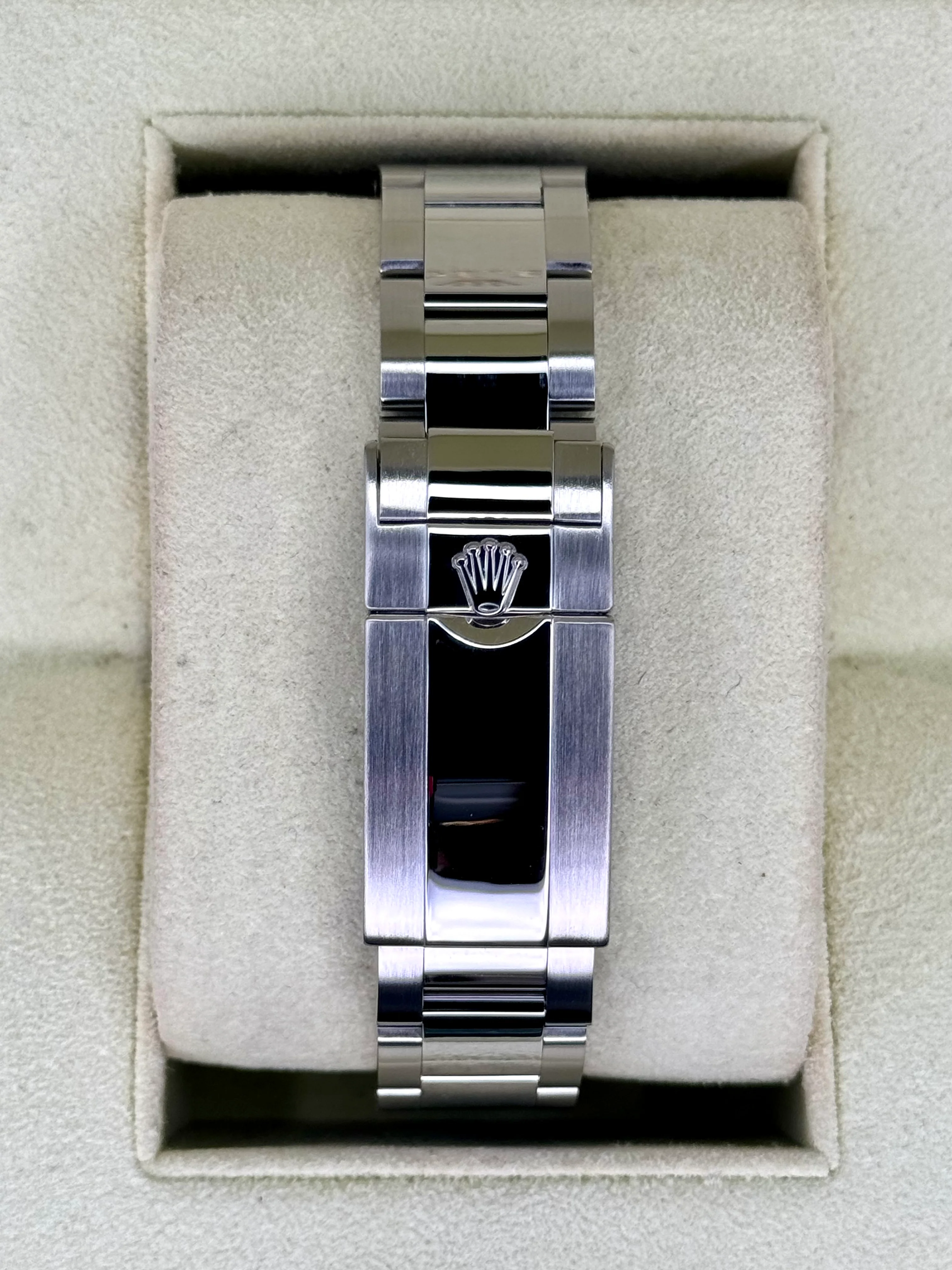 2011 Rolex GMT-Master II 40mm 116710LN Stainless Steel Black Dial - Image 2
