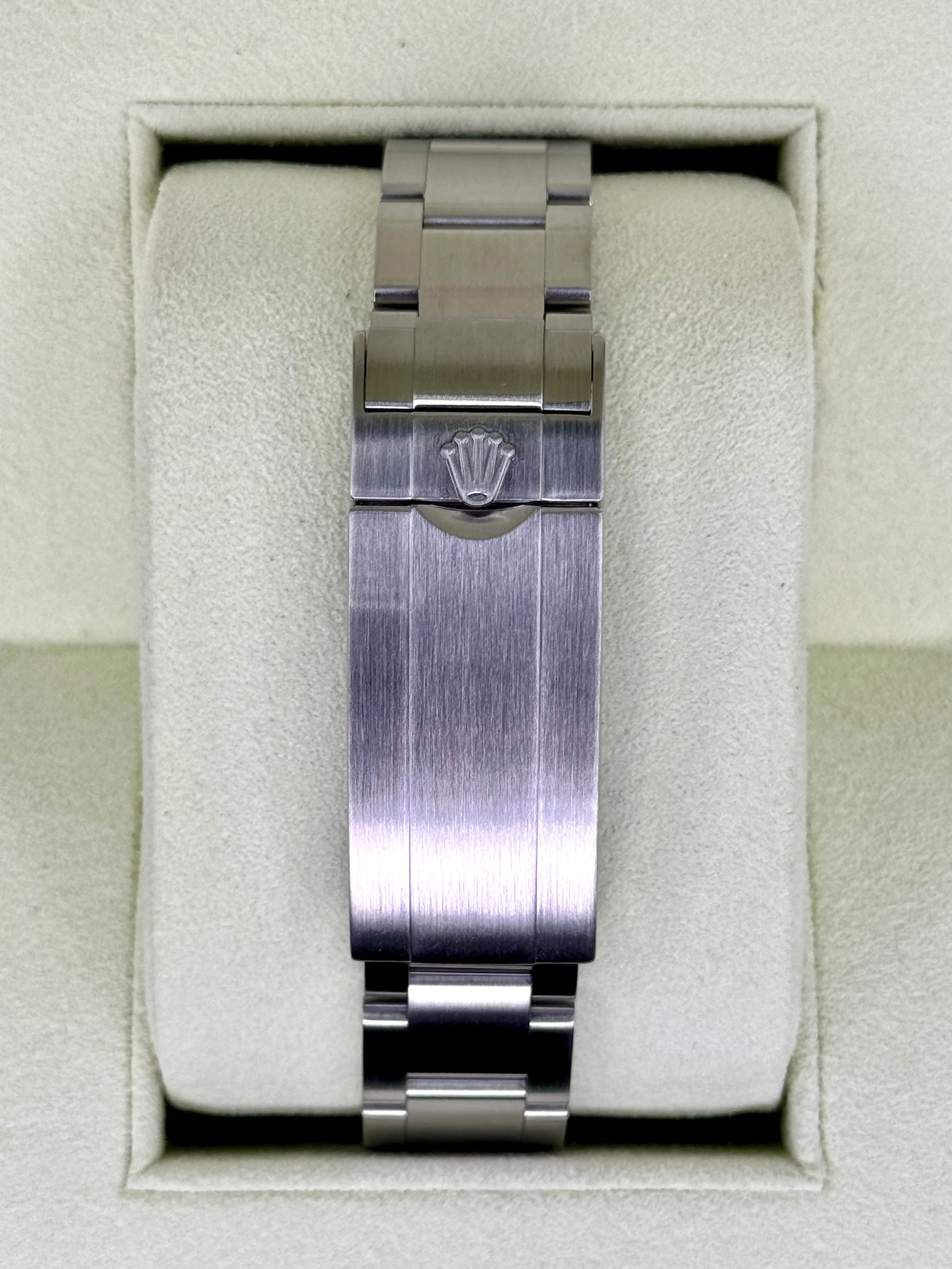 2011 Rolex Submariner 40mm 116610 Stainless Steel Black Dial - Image 2